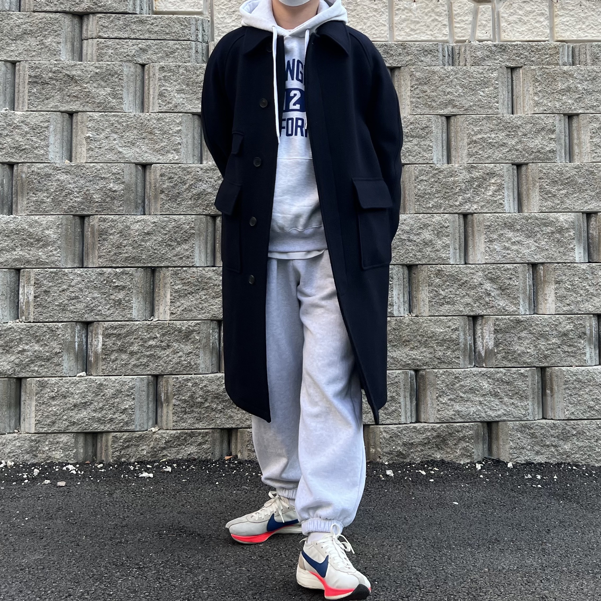 Nike Moon Racer Sail Solar Blue 착용 스타일