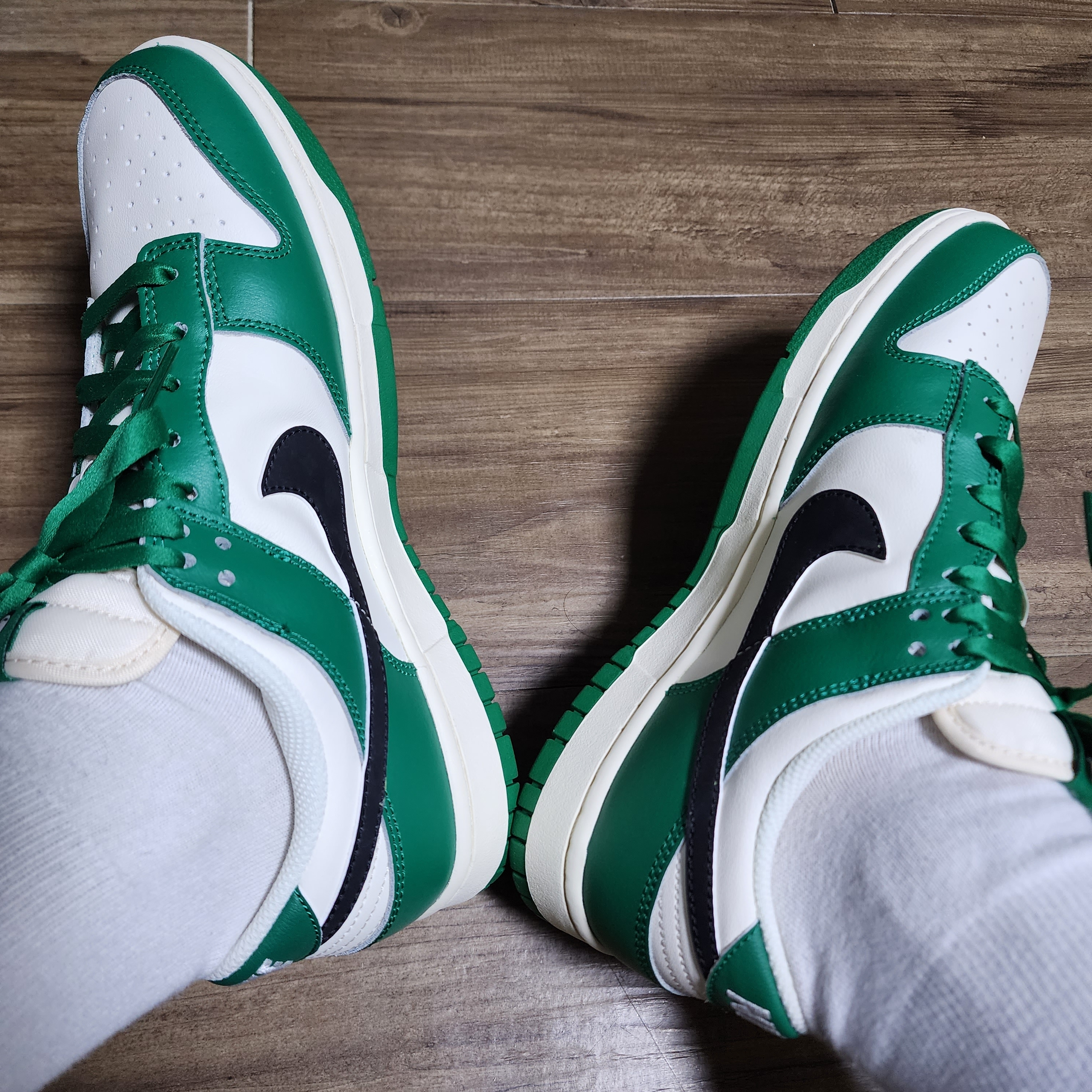 Nike Dunk Low Retro SE Jackpot Malachite 착용 스타일 - 1