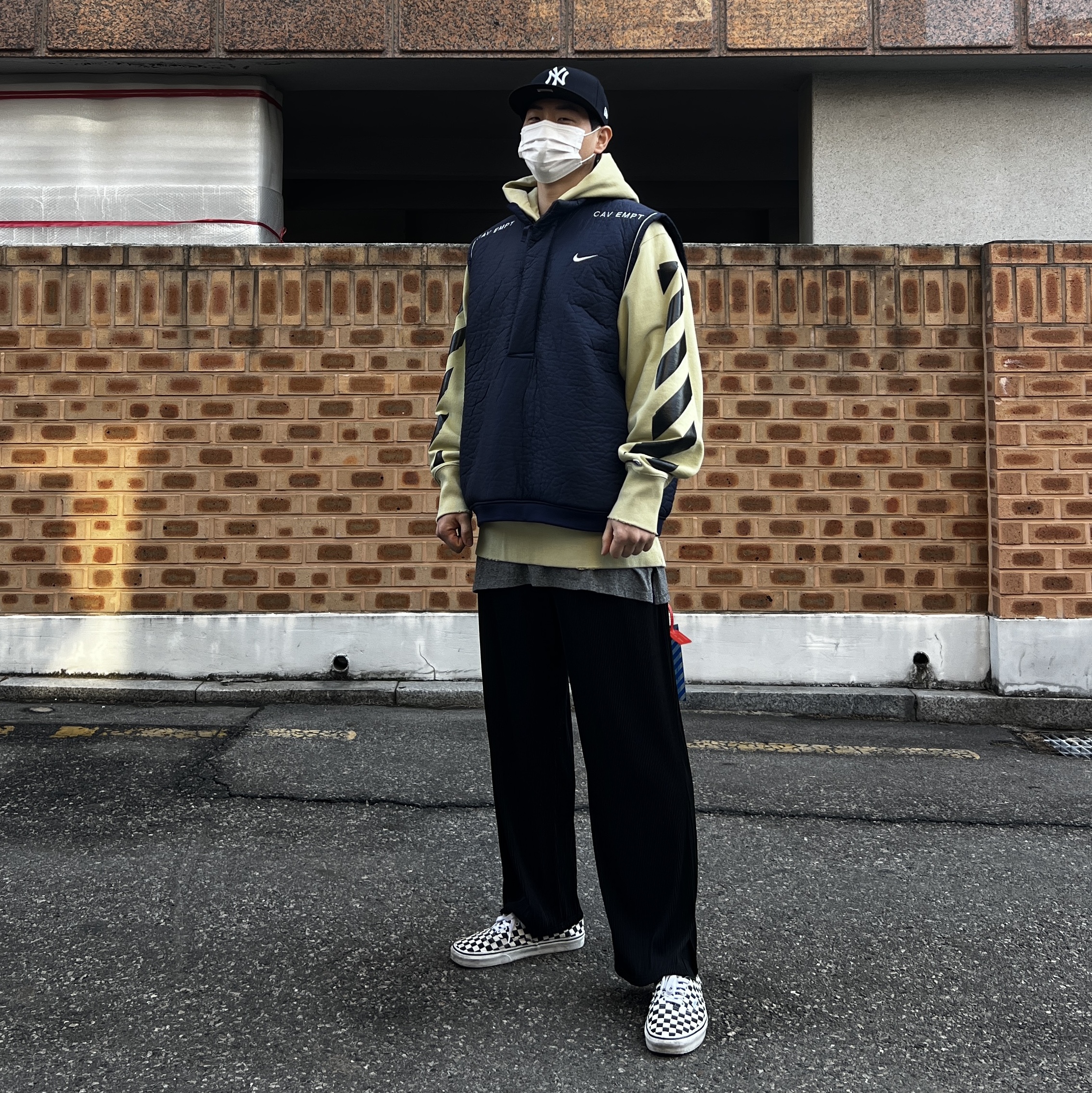 Nike x Cav Empt Vest Navy 착용 스타일