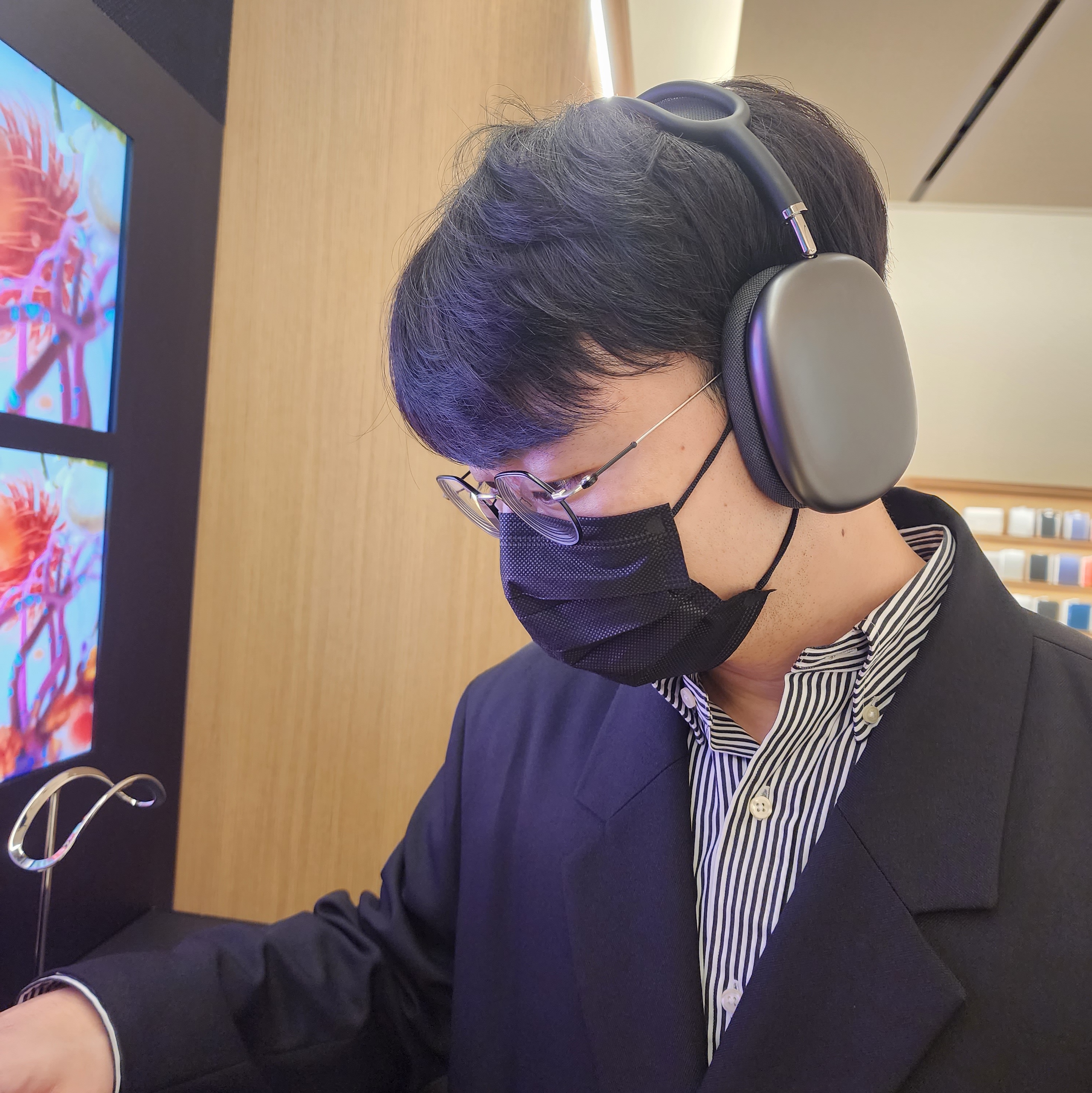 Apple AirPods Max Lightning Space Gray (Korean Ver.) 착용 스타일