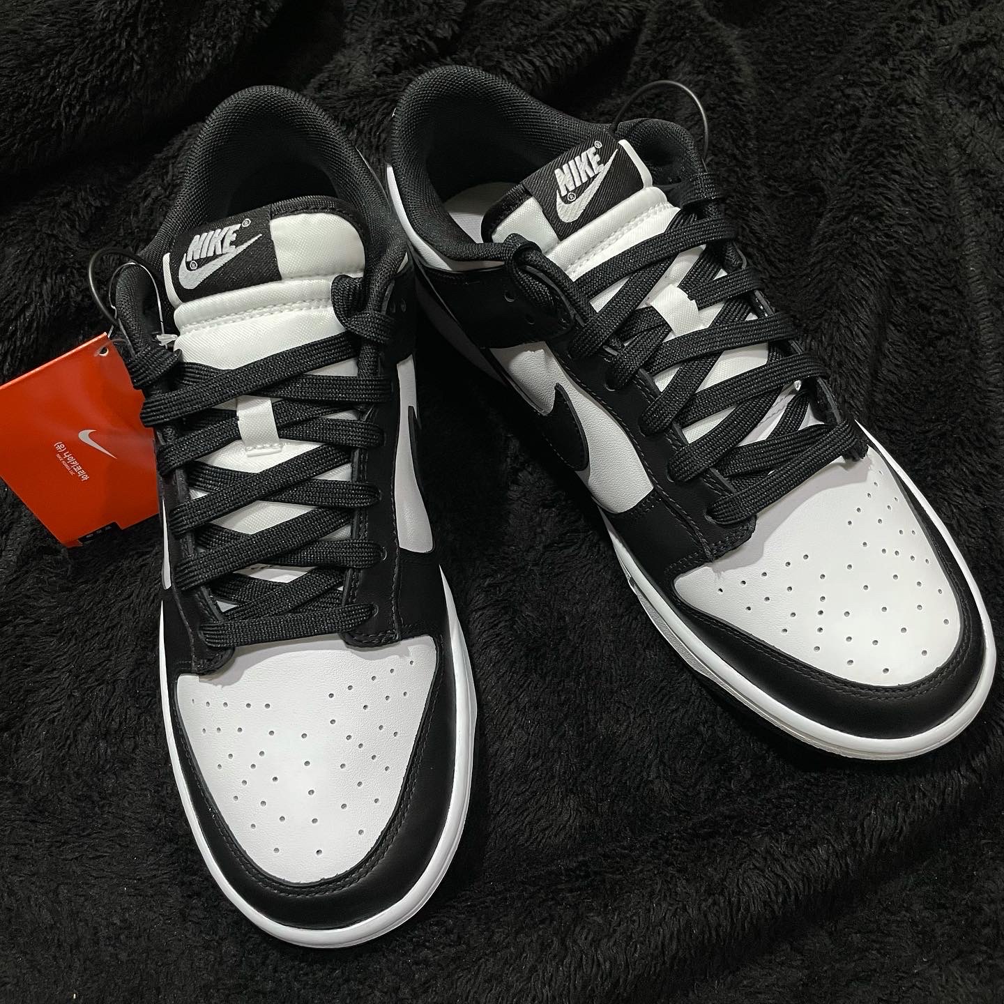 Nike Dunk Low Retro Black 착용 스타일 - 1