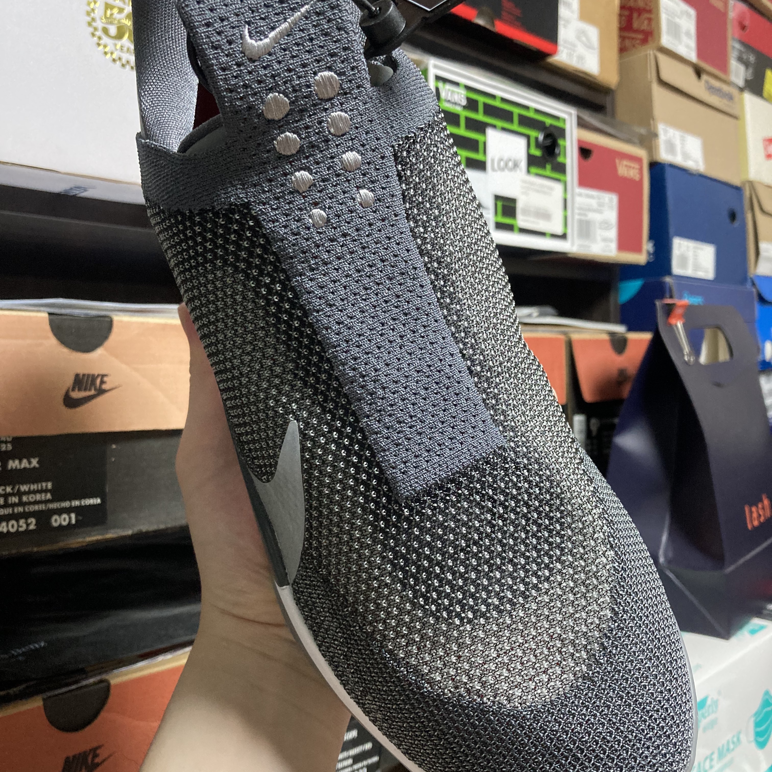 Nike Adapt BB Dark Grey (KR Charger), Nike Adapt BB Mag (KR Charger) 착용 스타일 - 3