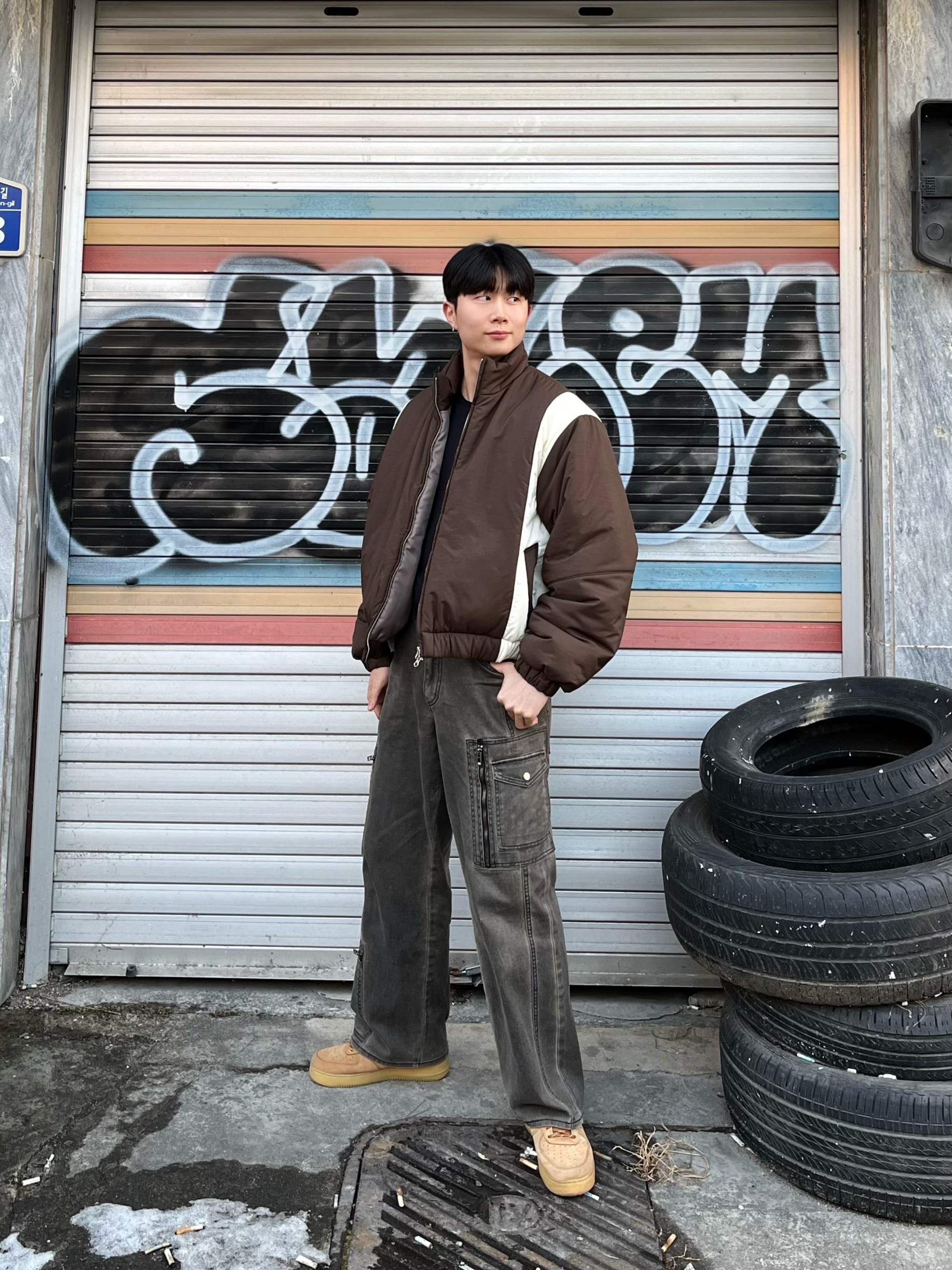 Nike Air Force 1 '07 WB Flax 착용 스타일