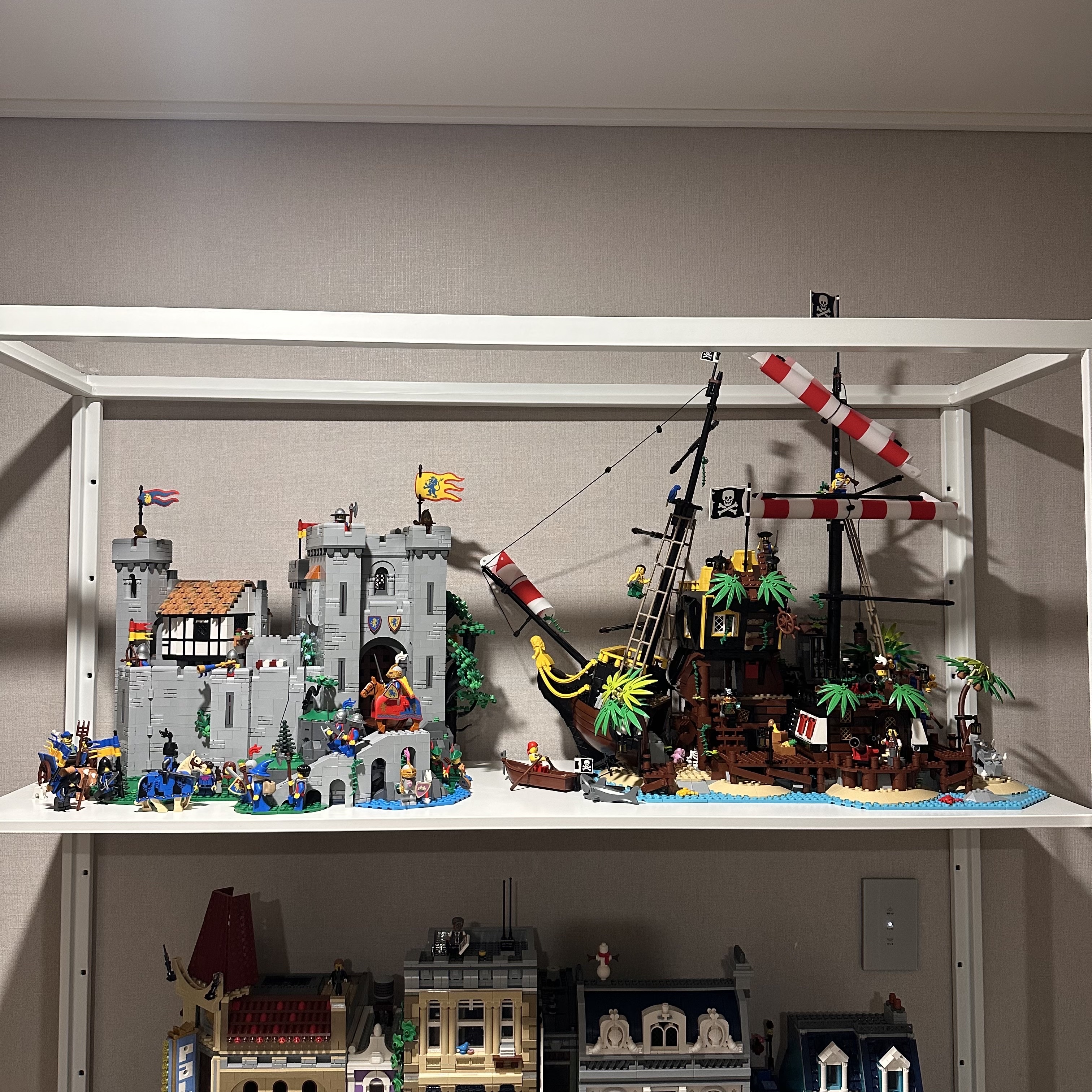 Lego Pirates of Barracuda Bay, Lego Lion Knights' Castle 착용 스타일 - 2