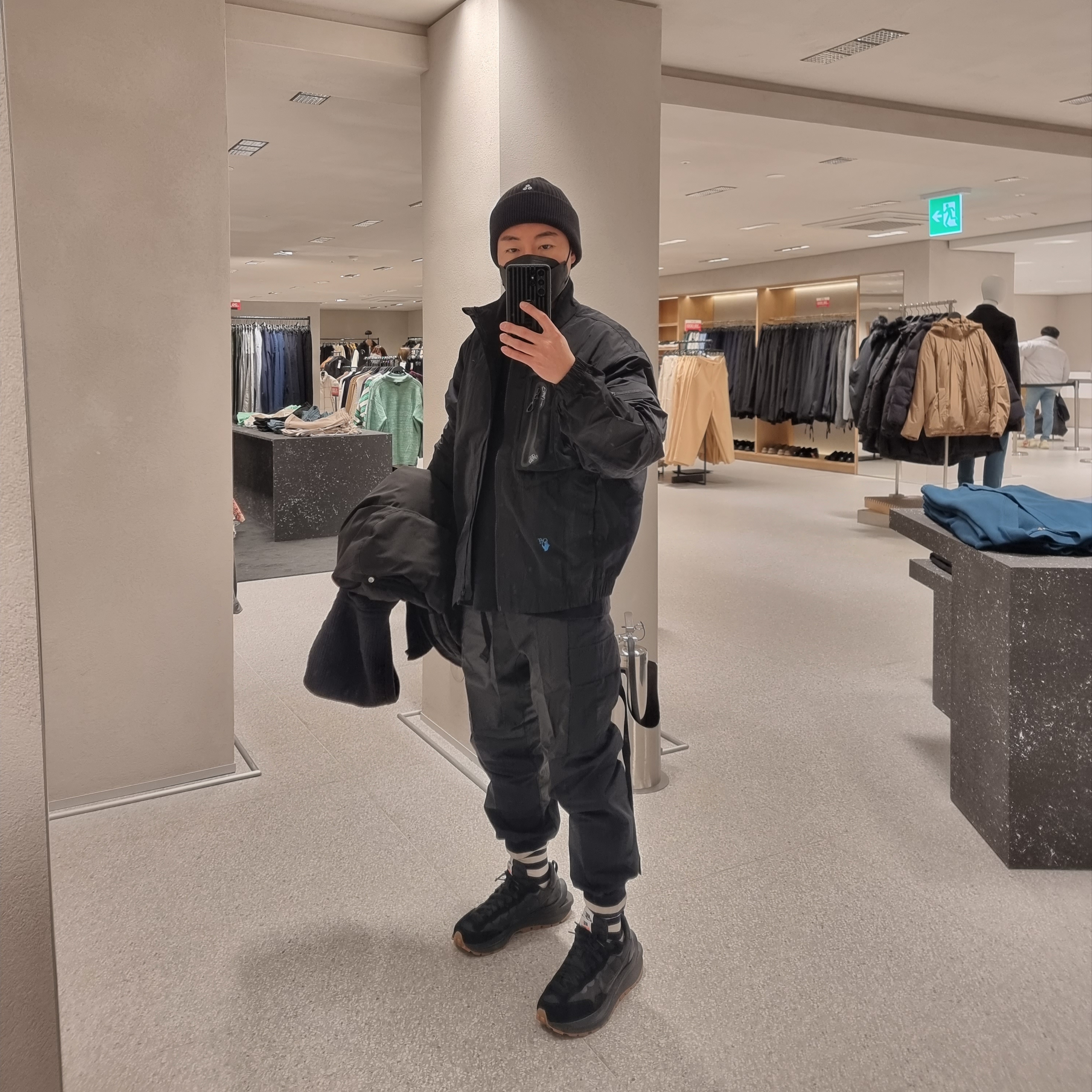 Nike x Sacai VaporWaffle Black and Gum, Nike x Sacai NRG Pants Black - Asia 착용 스타일