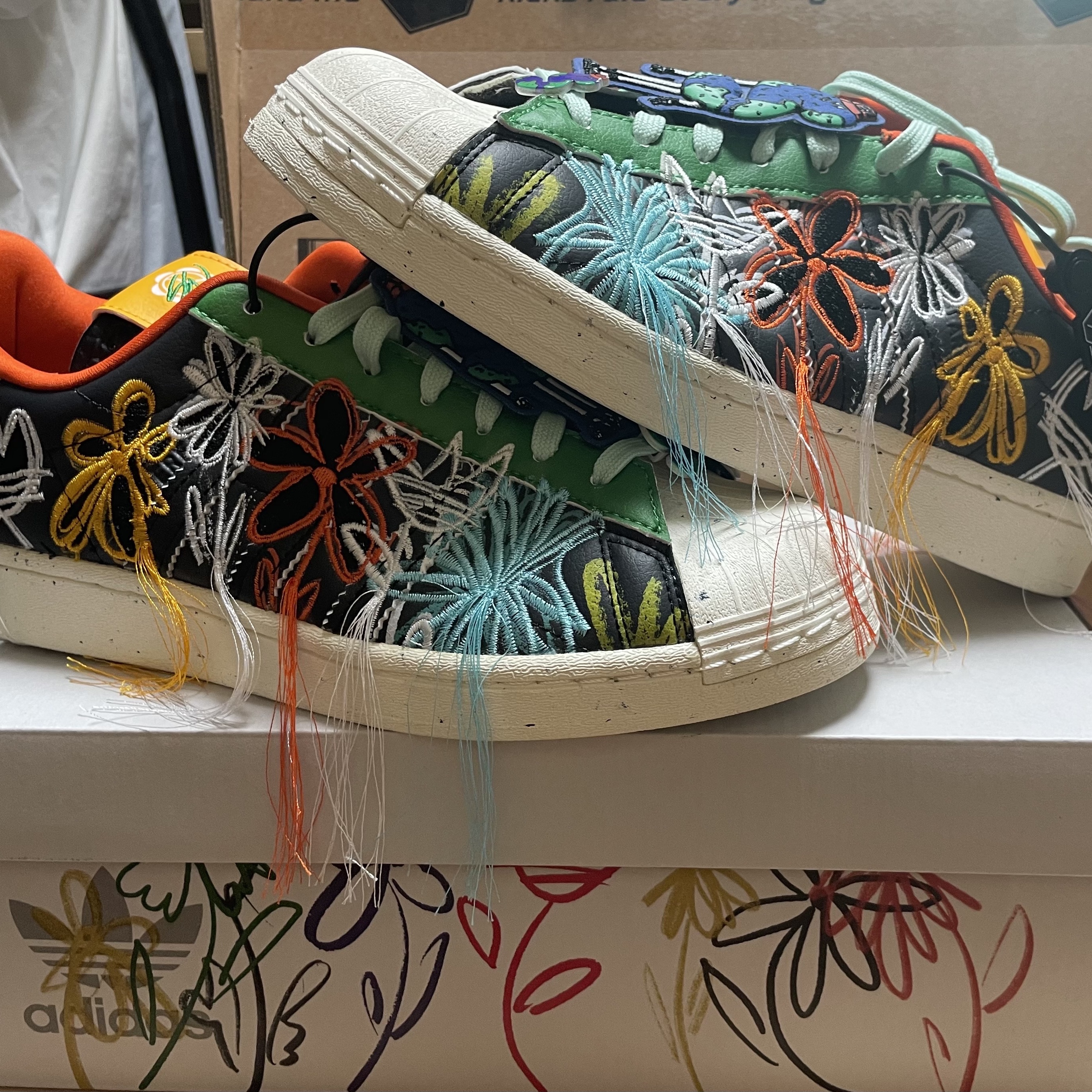Adidas x Sean Wotherspoon Superstar Superearth Black 착용 스타일 - 5