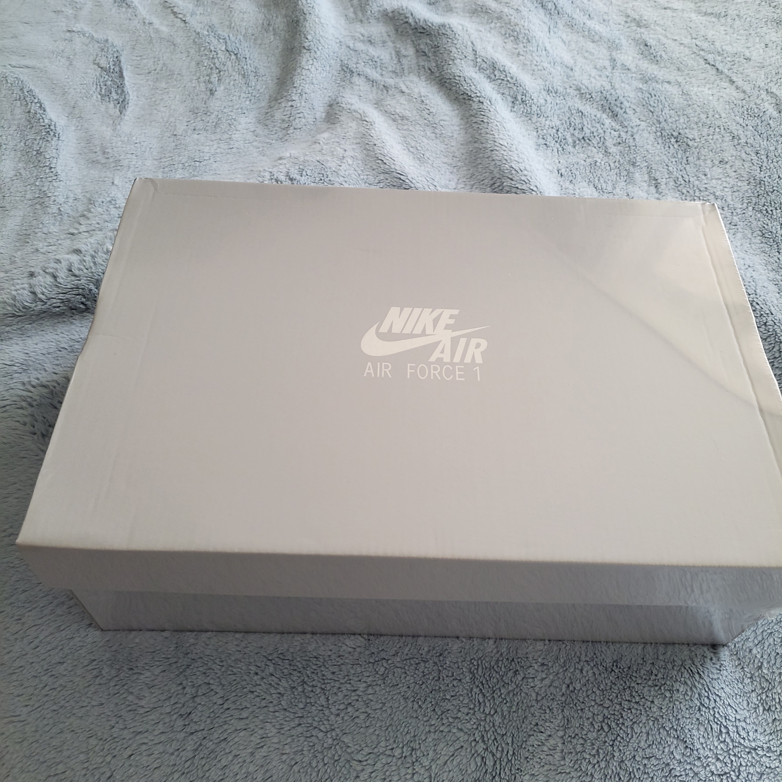 Nike Air Force 1 '07 Low Triple Black 착용 스타일 - 1