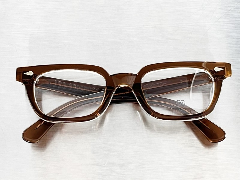 JTO Originals T-man Brown Crystal2 착용 스타일 - 1