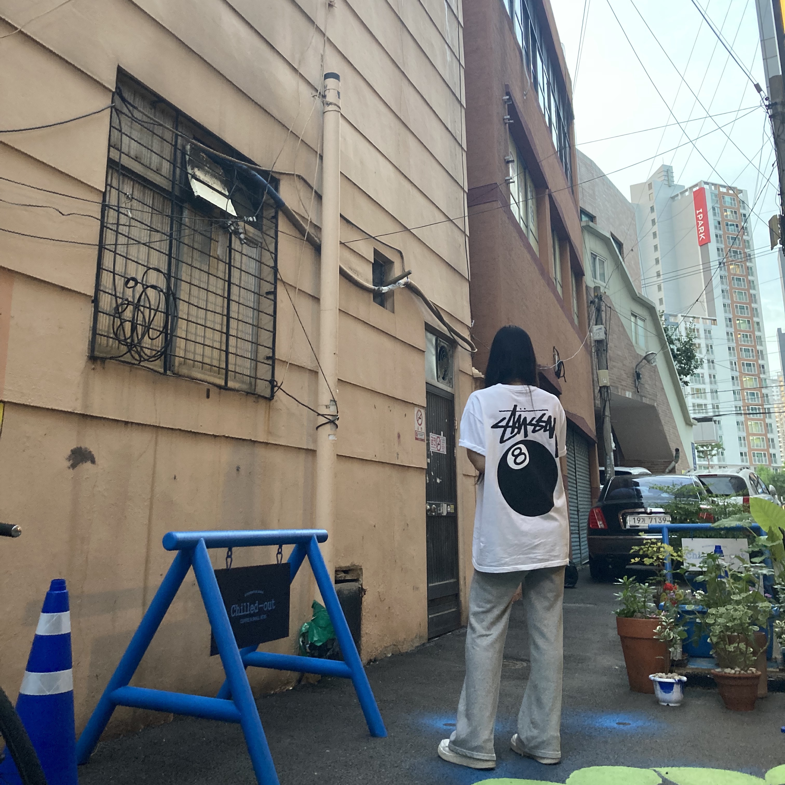 Stussy 8 Ball T-Shirt White - 22SS, Nike Air Force 1 '07 Low White 착용 스타일