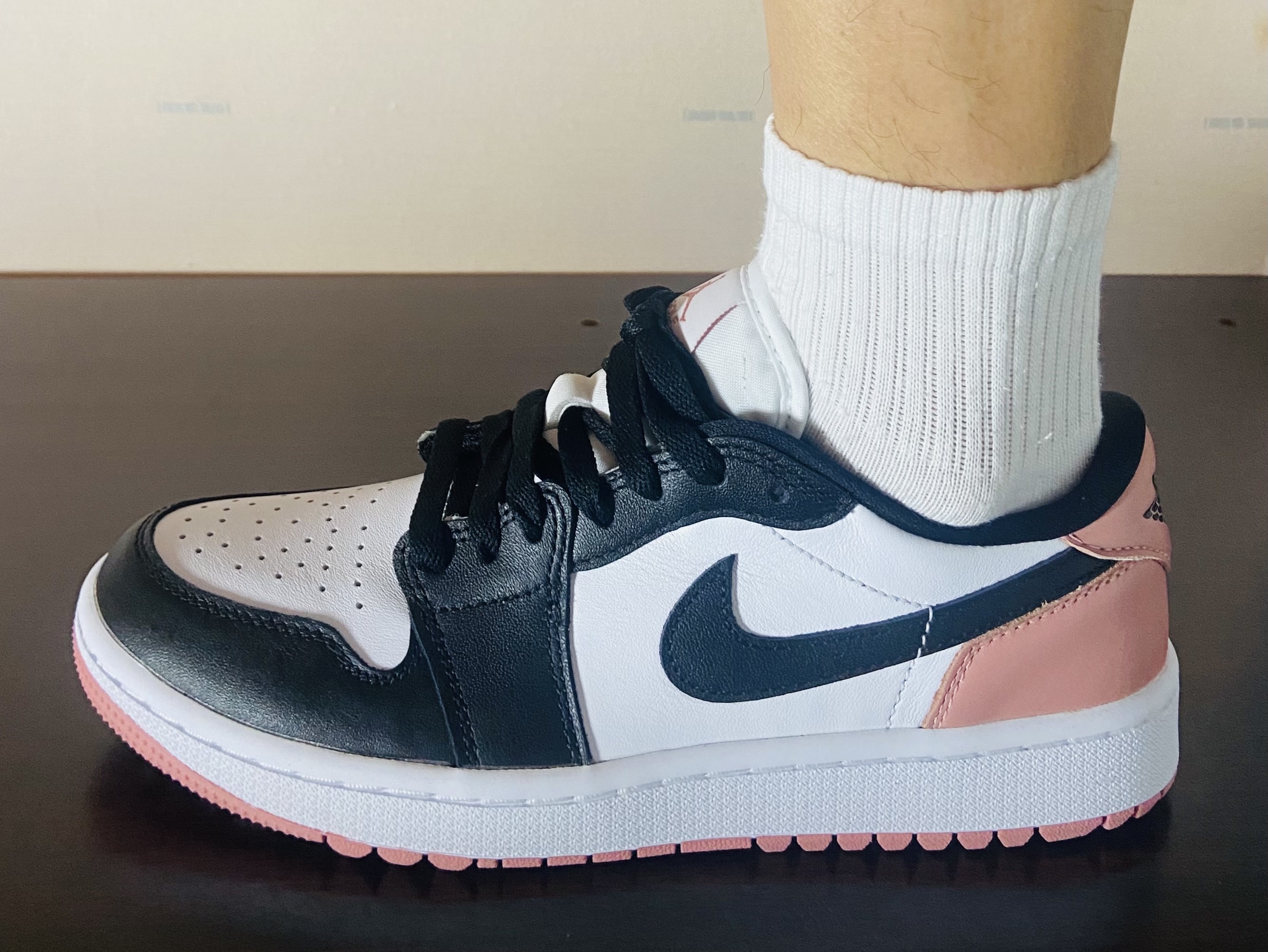 Jordan 1 Low Golf Rust Pink 착용 스타일