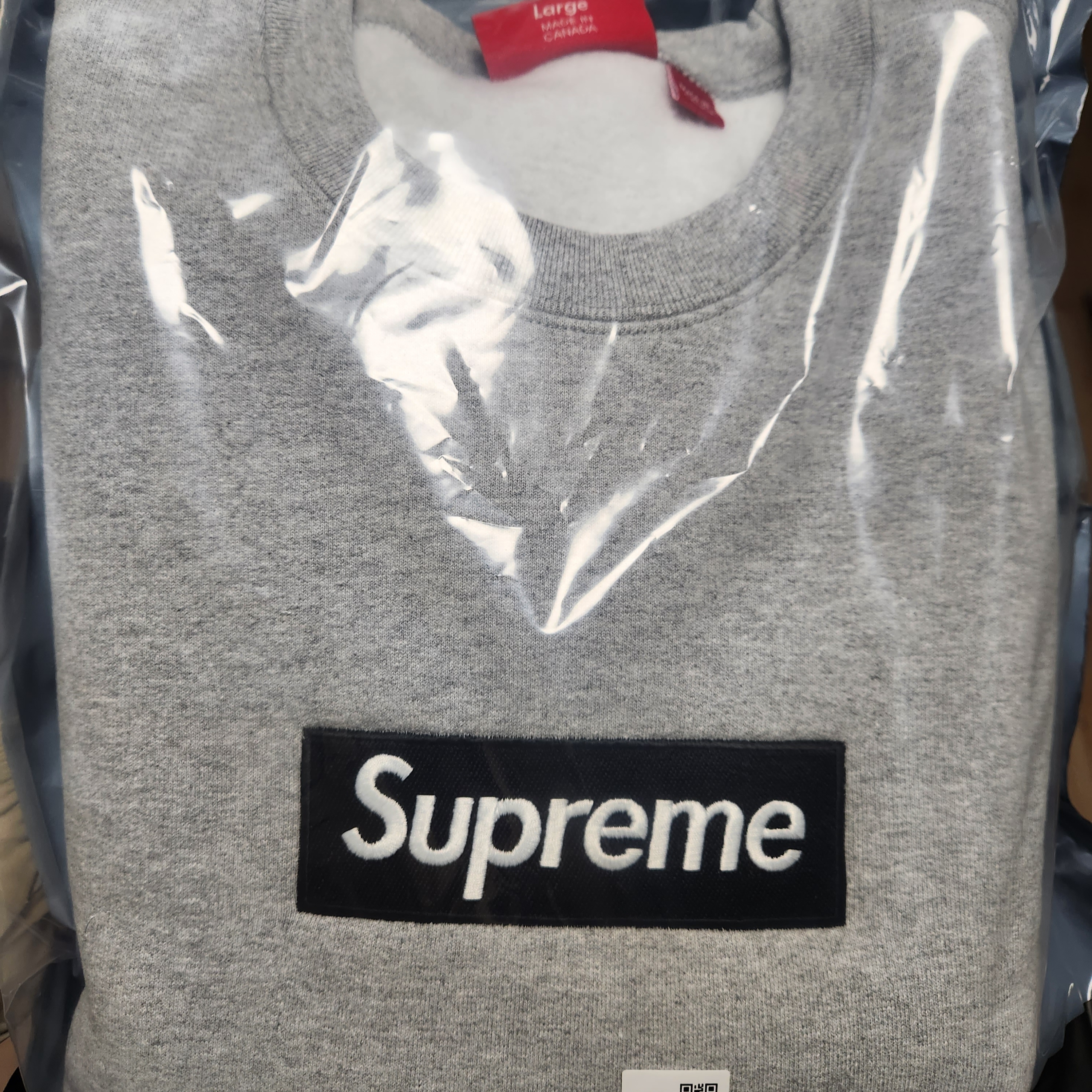 Supreme Box Logo Crewneck Heather Grey - 22FW 착용 스타일 - 1
