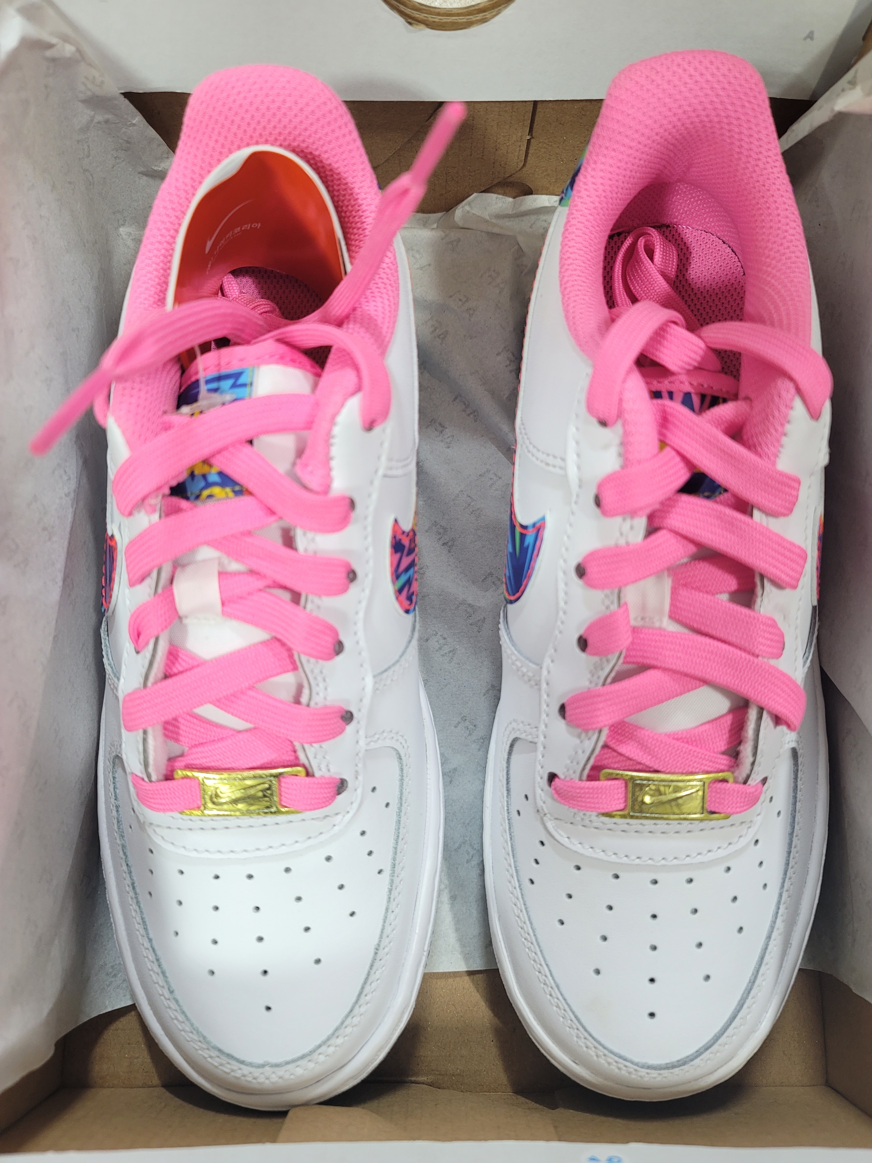 (GS) Nike Air Force 1 White Pink Glow 착용 스타일 - 2