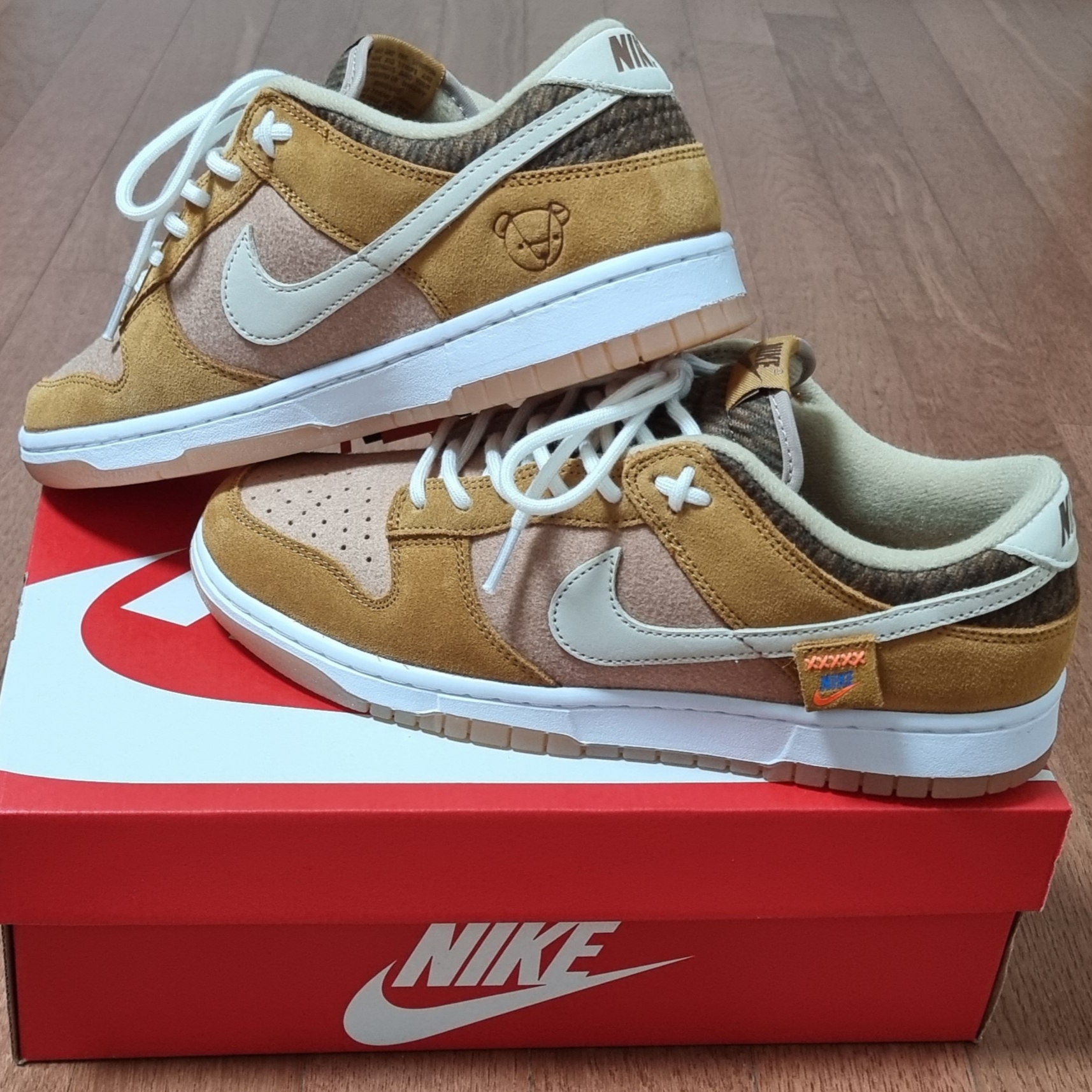 Nike Dunk Low SE Praline Desert Ochre 착용 스타일 - 3
