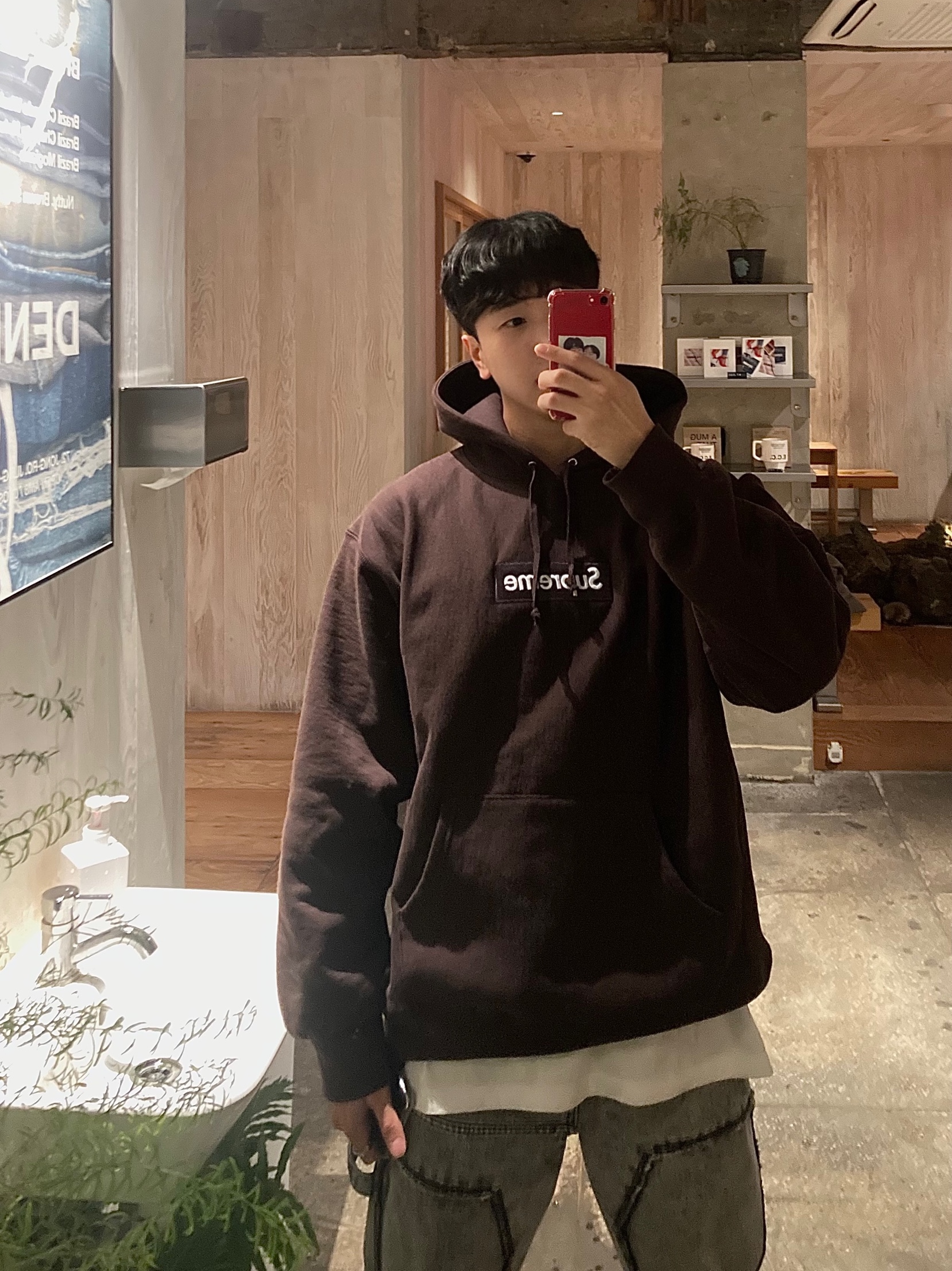 Supreme Box Logo Hooded Sweatshirt Dark Brown - 21FW, Nike x Tom Sachs General Purpose Shoe Light Cream 착용 스타일 - 2