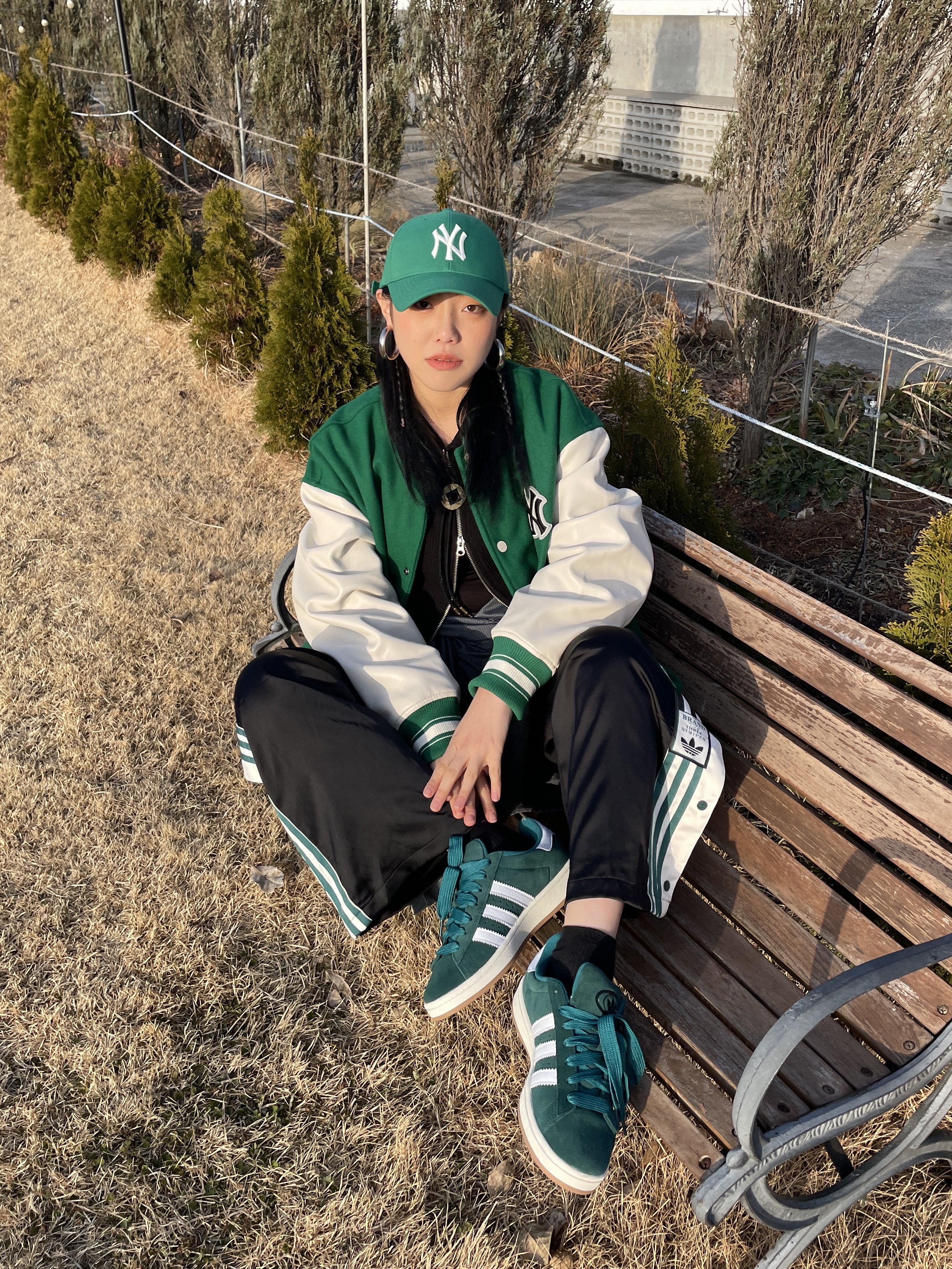 Adidas Campus 00s St Forest Glade 착용 스타일 - 2