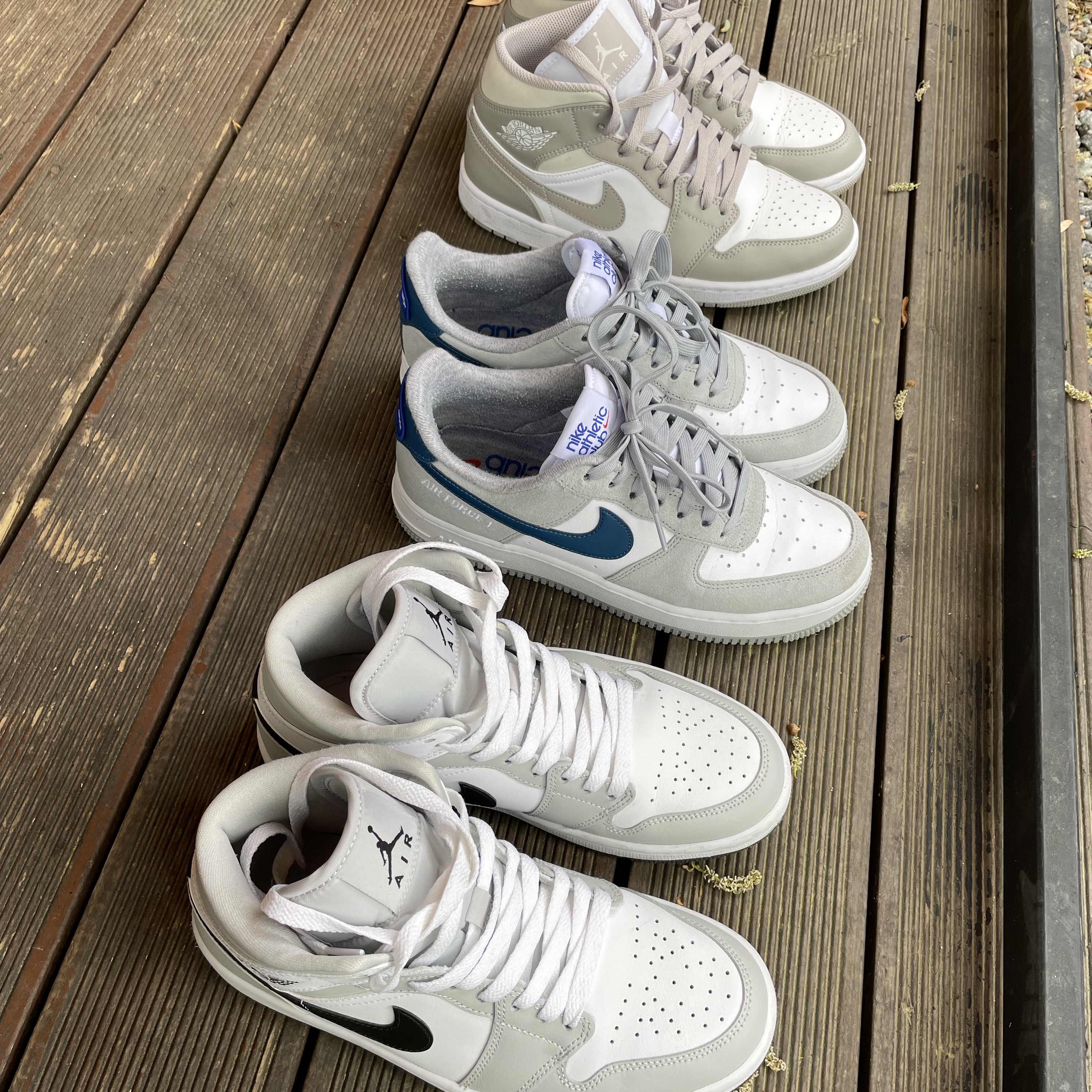 (W) Jordan 1 Mid Grey Fog, Nike Air Force 1 '07 LV8 Athletic Club Light Smoke Grey Marina 착용 스타일 - 1
