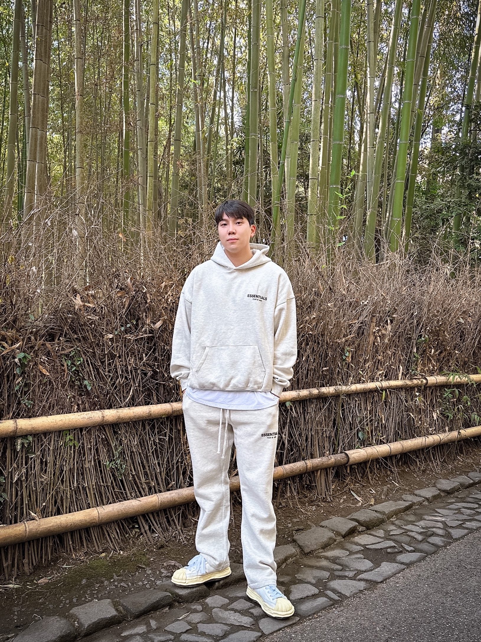 Essentials The Core Collection Relaxed Sweatpants Light Oatmeal, Essentials The Core Collection Hoodie Light Oatmeal 착용 스타일