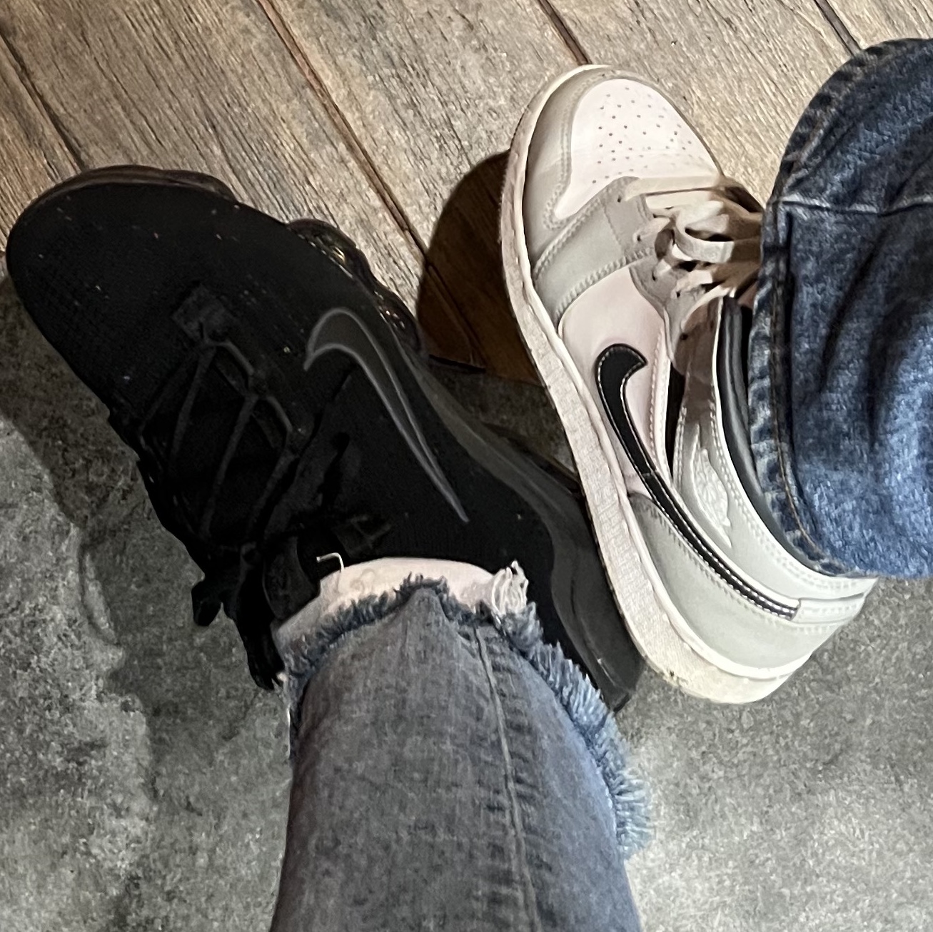 Nike Air VaporMax 2021 Flyknit Triple Black, Jordan 1 Mid Light Smoke Grey 착용 스타일