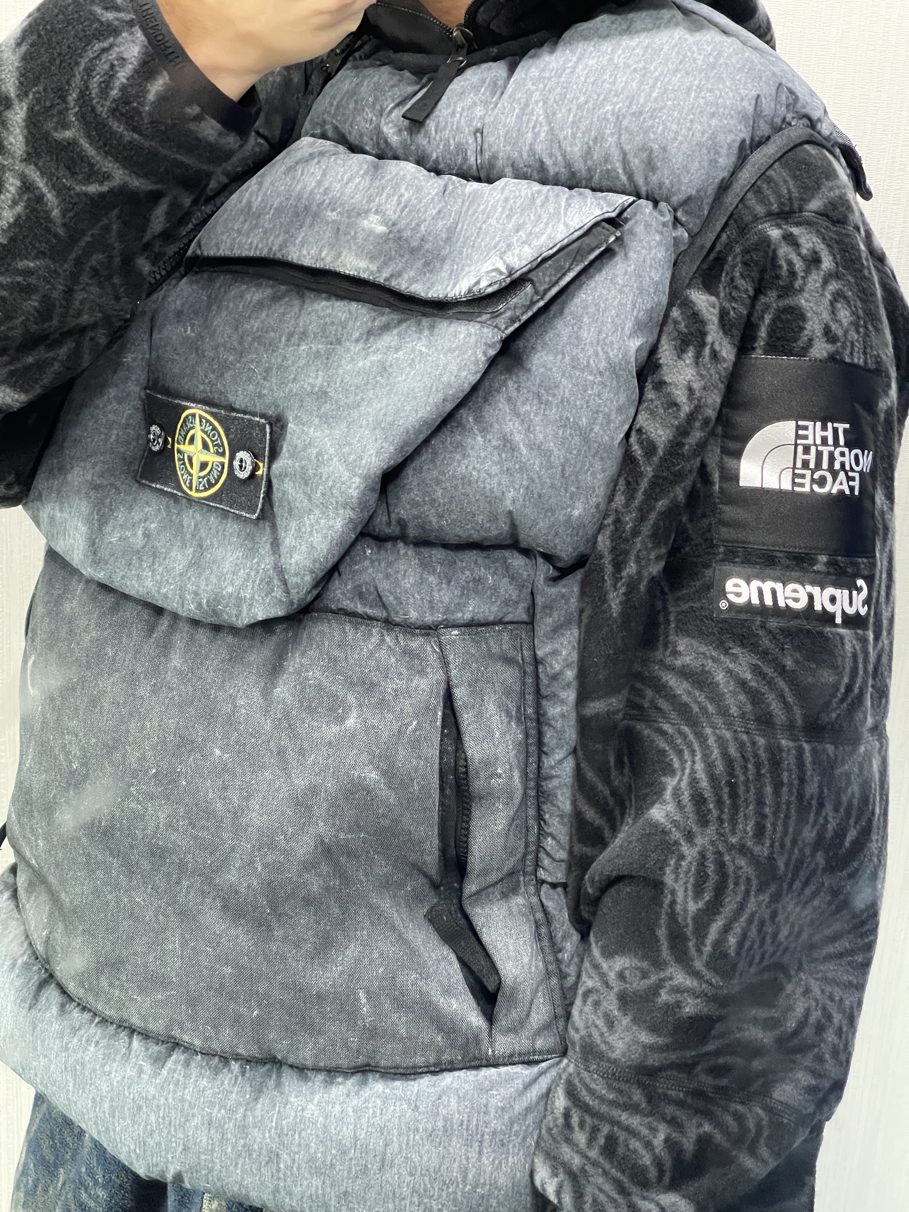 Jordan 1 Retro High OG Chicago 2022, Supreme x The North Face Steep Tech Fleece Pullover Black Dragon - 22FW 착용 스타일 - 2