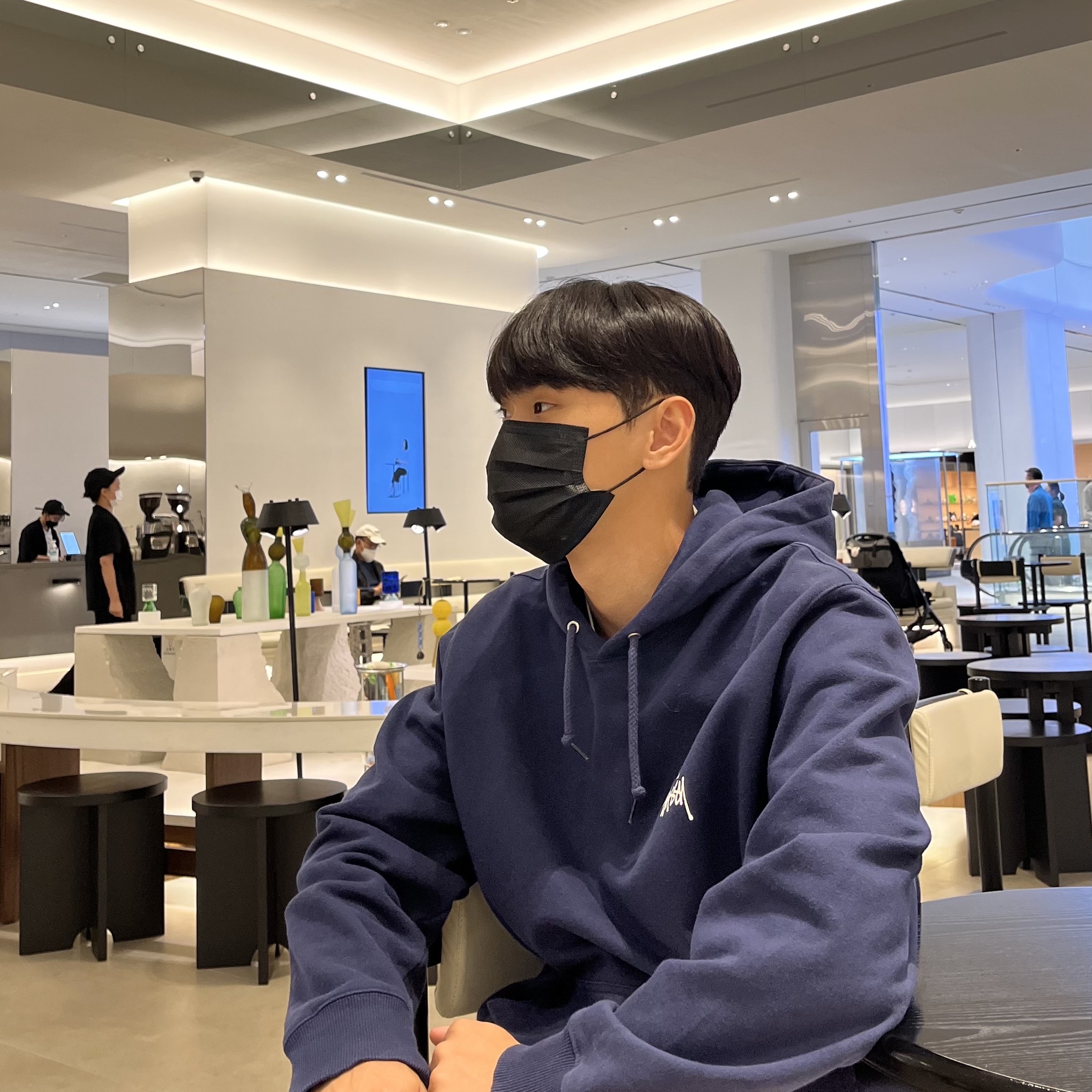 Stussy Basic Stussy Hoodie Navy 2021, Stussy Basic Stussy Hoodie Navy 2022 착용 스타일 - 1
