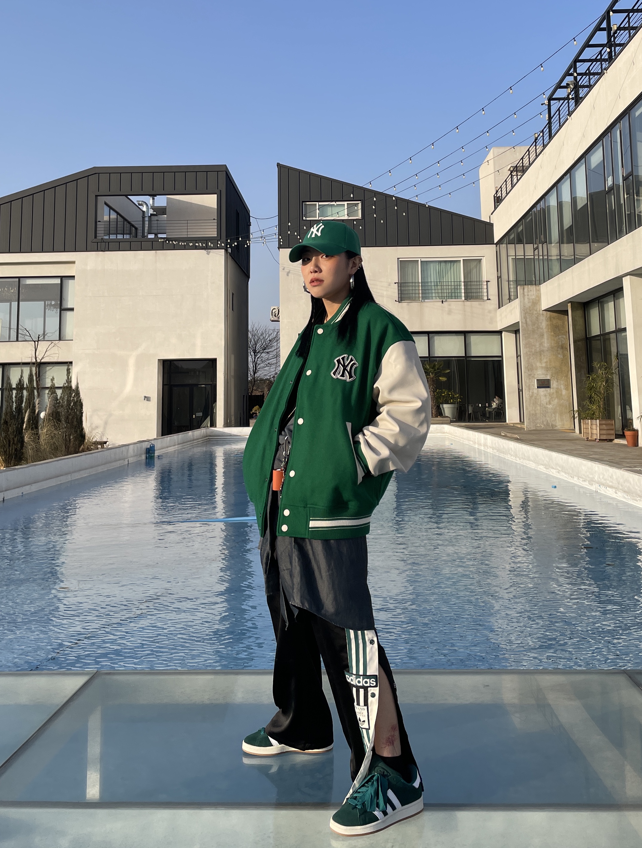 Adidas Campus 00s St Forest Glade 착용 스타일 - 3