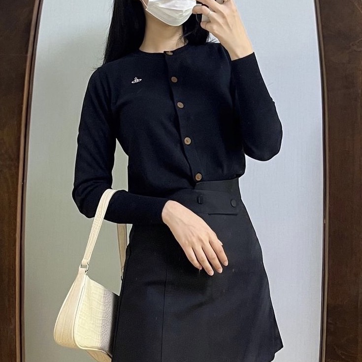 (W) Vivienne Westwood Bea Cardigan Black - 22FW, (W) Vivienne Westwood Bea Cardigan Vintage Black 착용 스타일