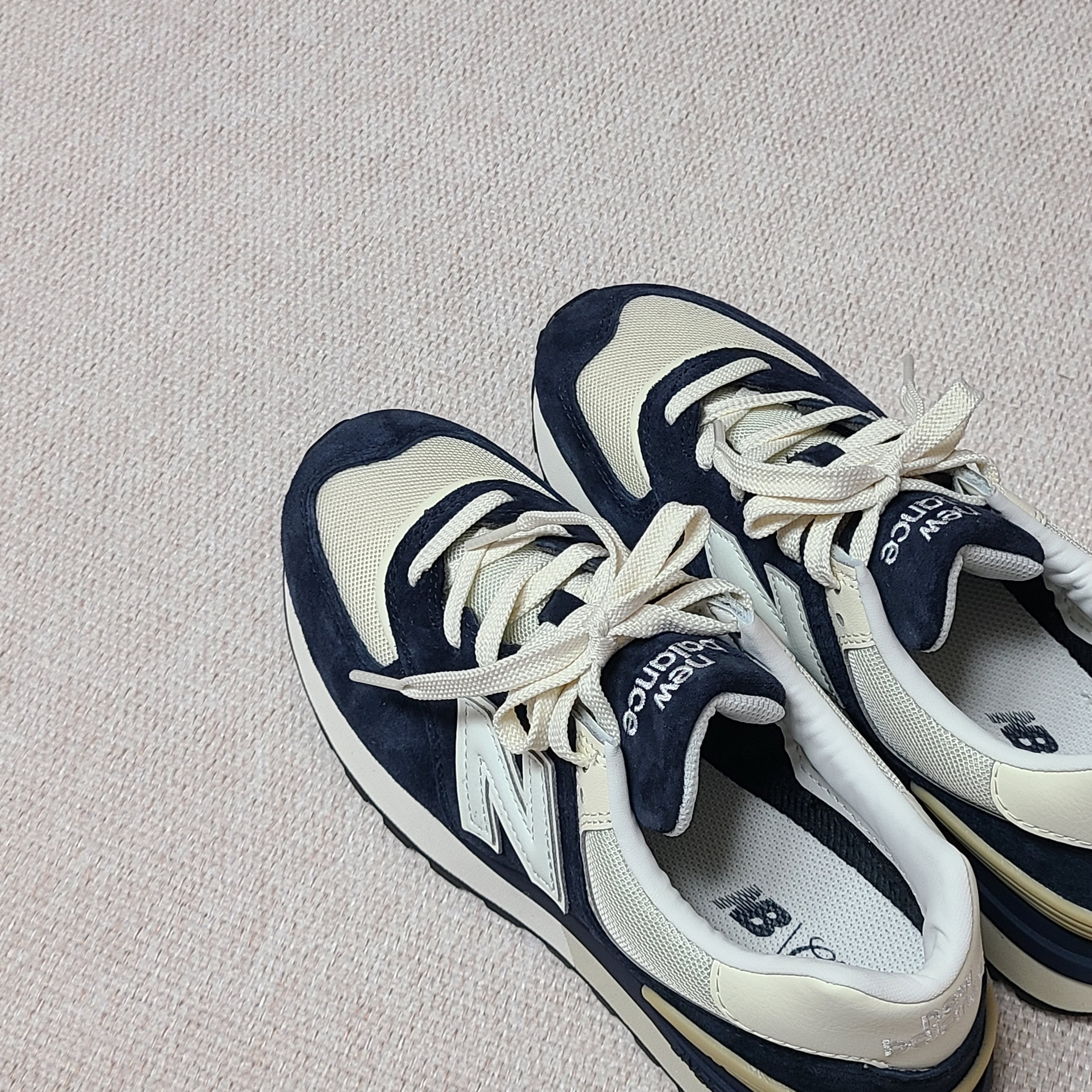 New Balance 574 Legacy Navy Blue 착용 스타일 - 1