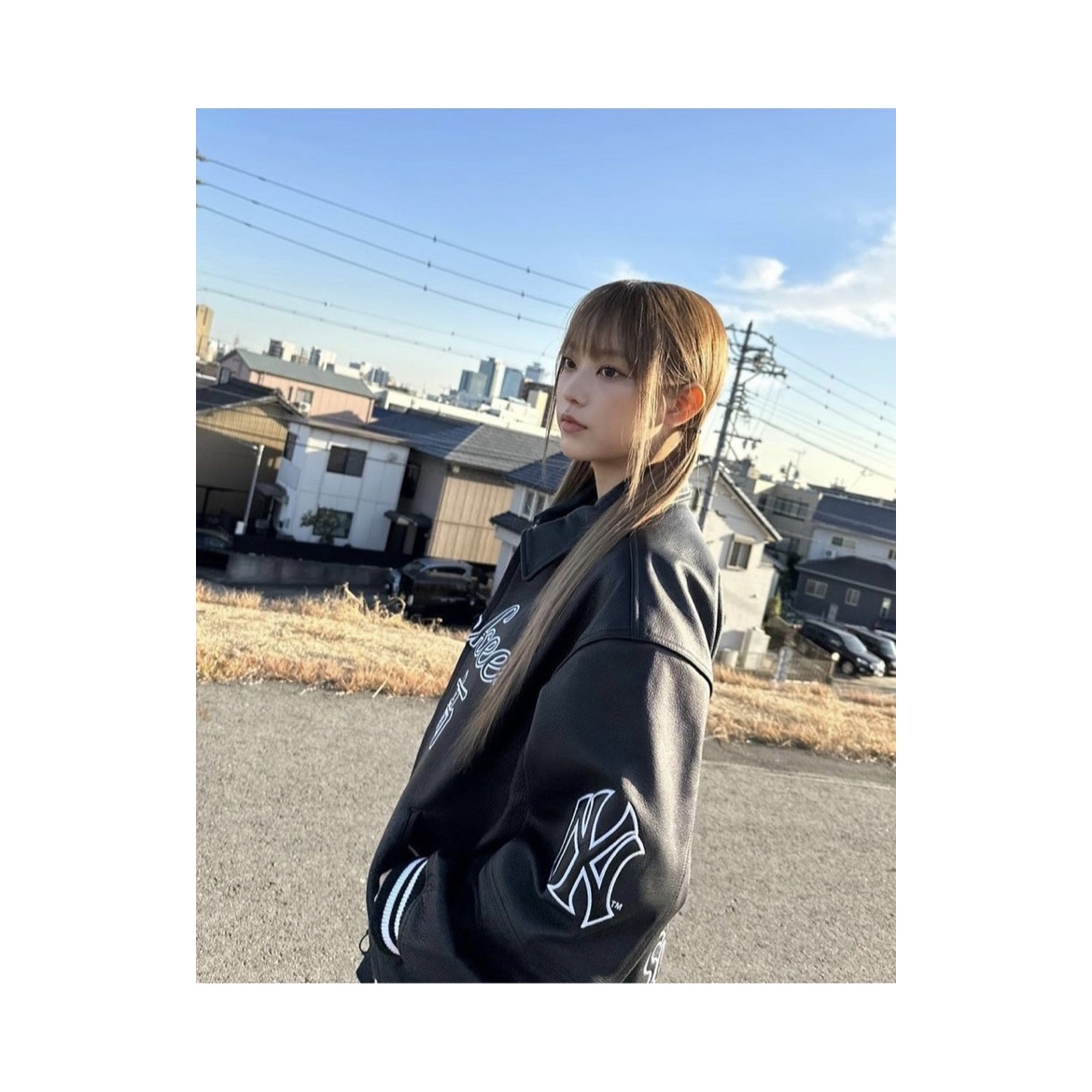 Supreme x New York Yankees Kanji Leather Varsity Jacket Black - 22FW 착용 스타일 - 3
