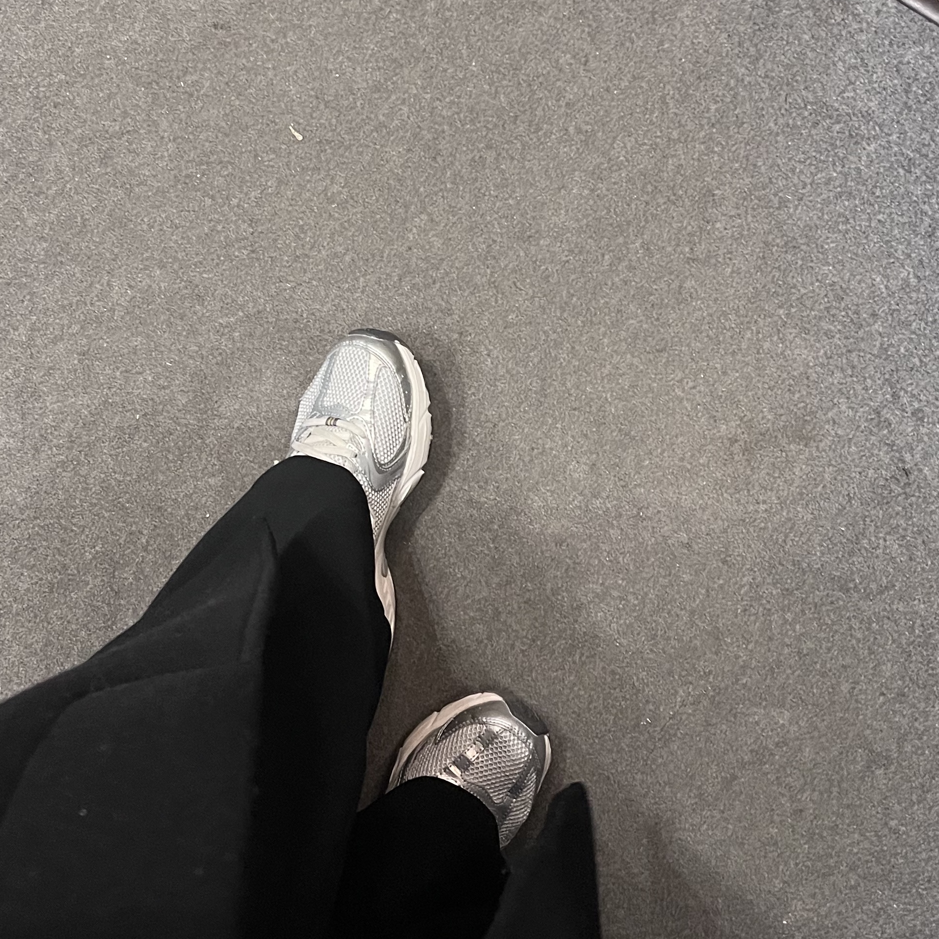 New Balance 530 Earth 착용 스타일
