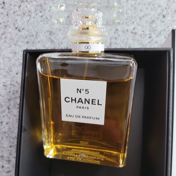 Chanel No.5 Eau De Parfum 100ml 착용 스타일