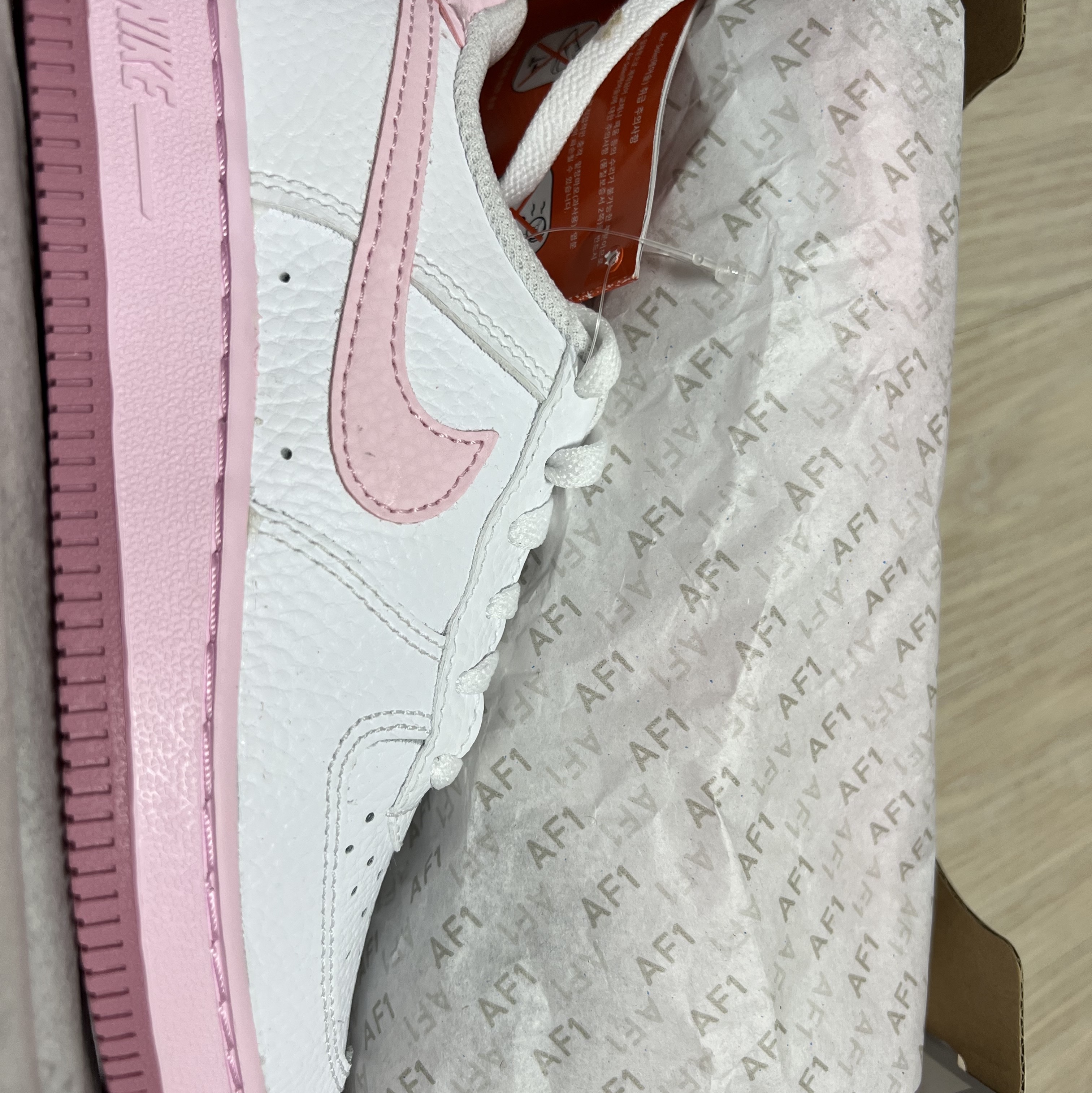 (PS) Nike Air Force 1 Low Pink Foam 착용 스타일 - 1