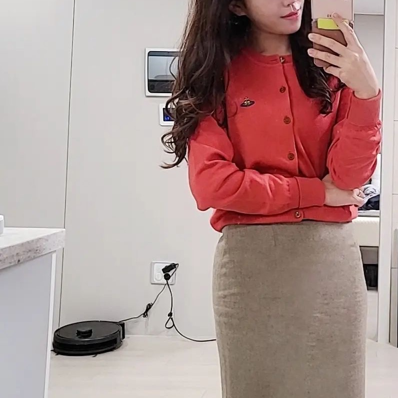 (W) Vivienne Westwood Bea Cardigan Red, (W) Vivienne Westwood Bea Cardigan Red - 22SS 착용 스타일