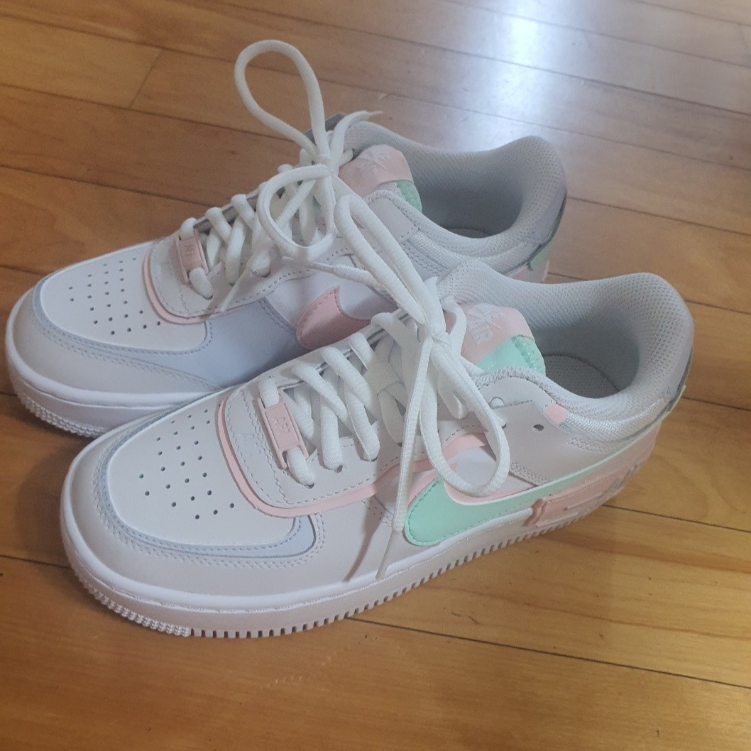 (W) Nike Air Force 1 Shadow White Atmosphere Mint 착용 스타일 - 3