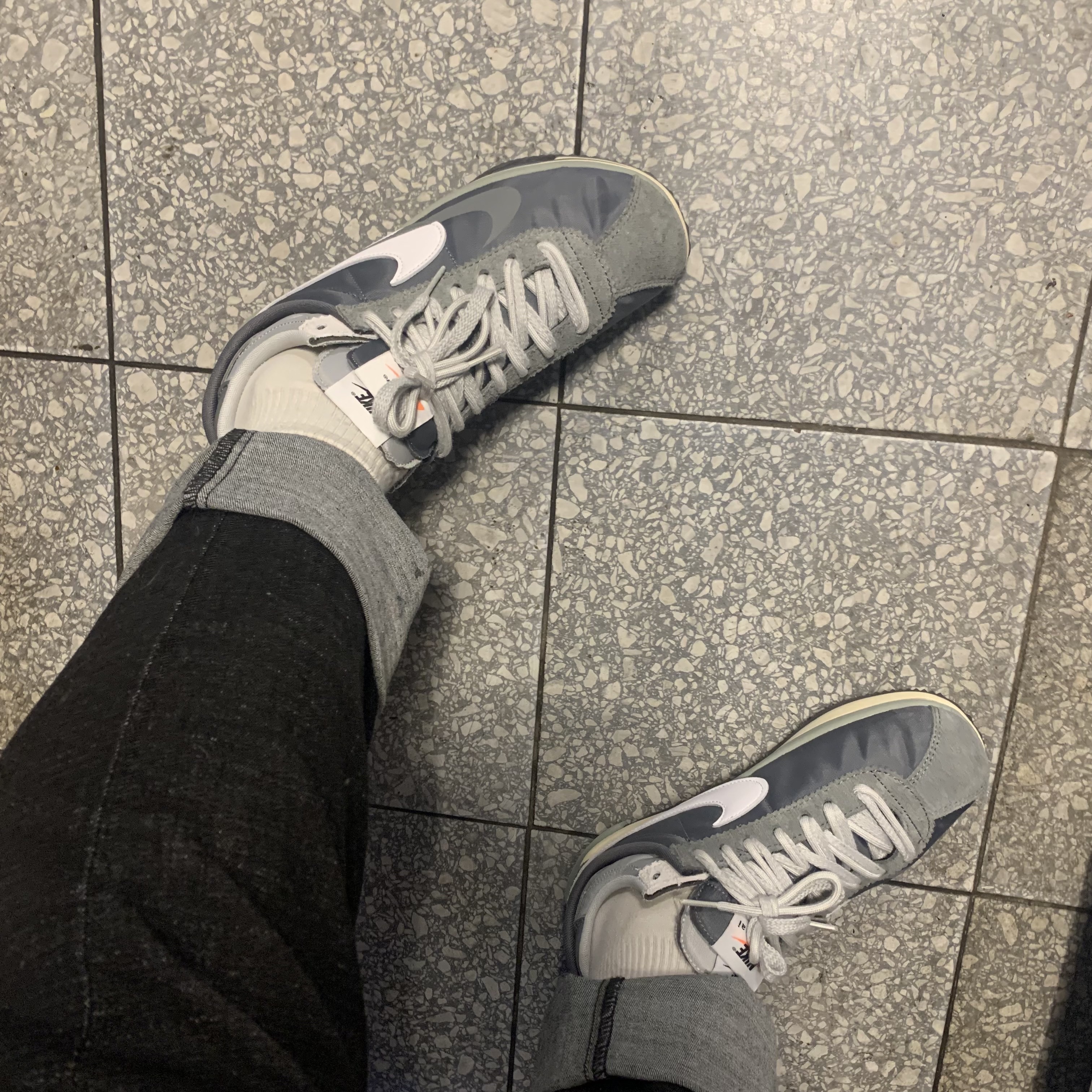 Nike x Sacai Zoom Cortez SP Iron Grey 착용 스타일
