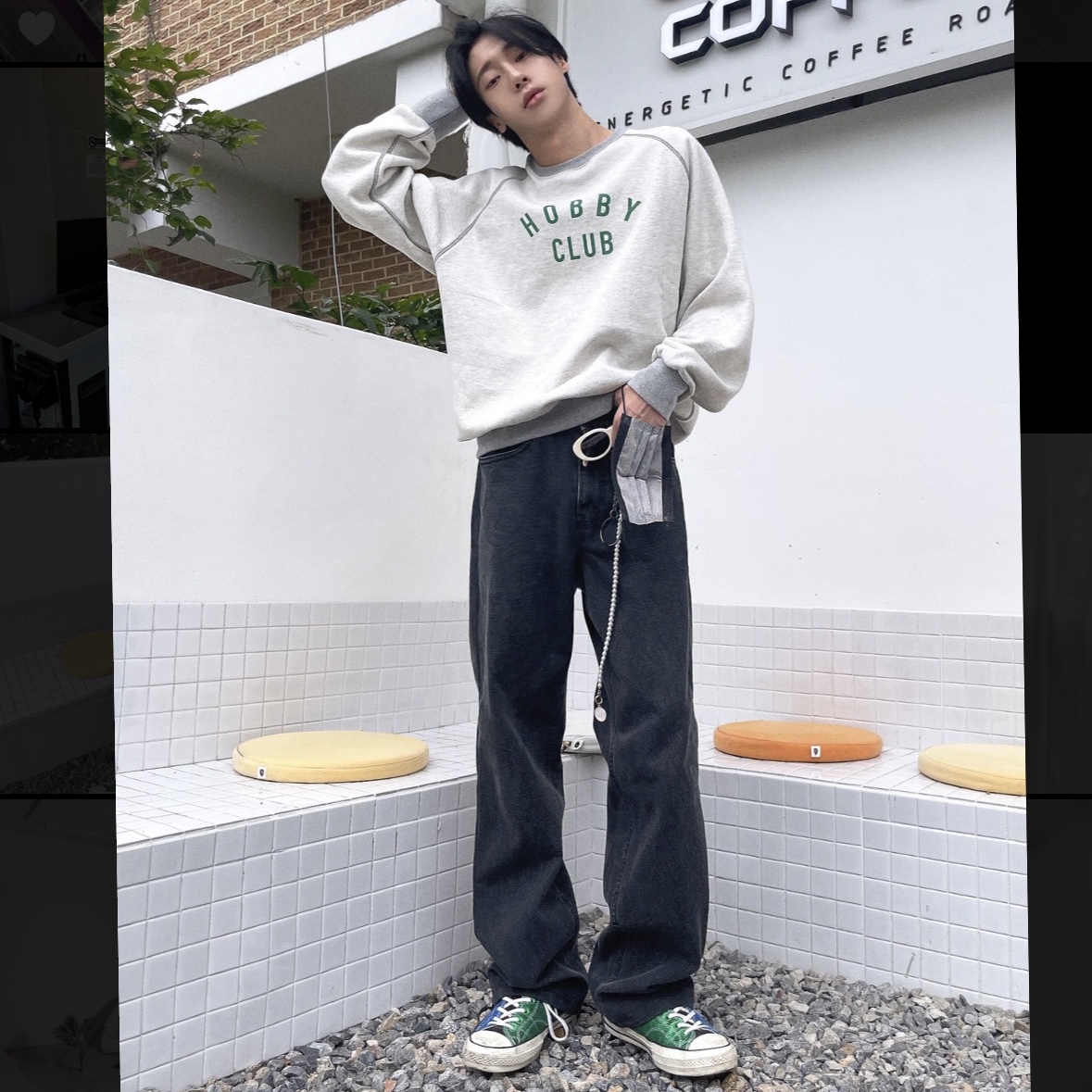 Converse x JW Anderson Chuck 70 Hi Glitter Blue Green 착용 스타일 - 1