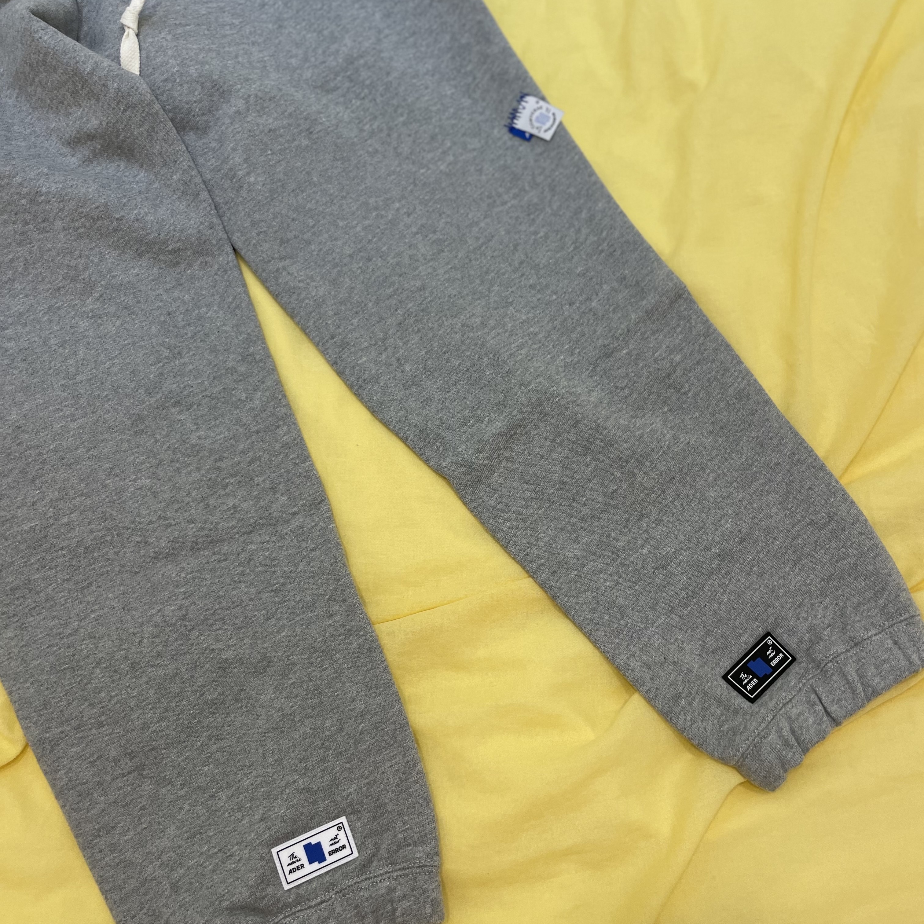 Converse x Ader Error Shapes Pants Vintage Grey Heather 착용 스타일 - 2