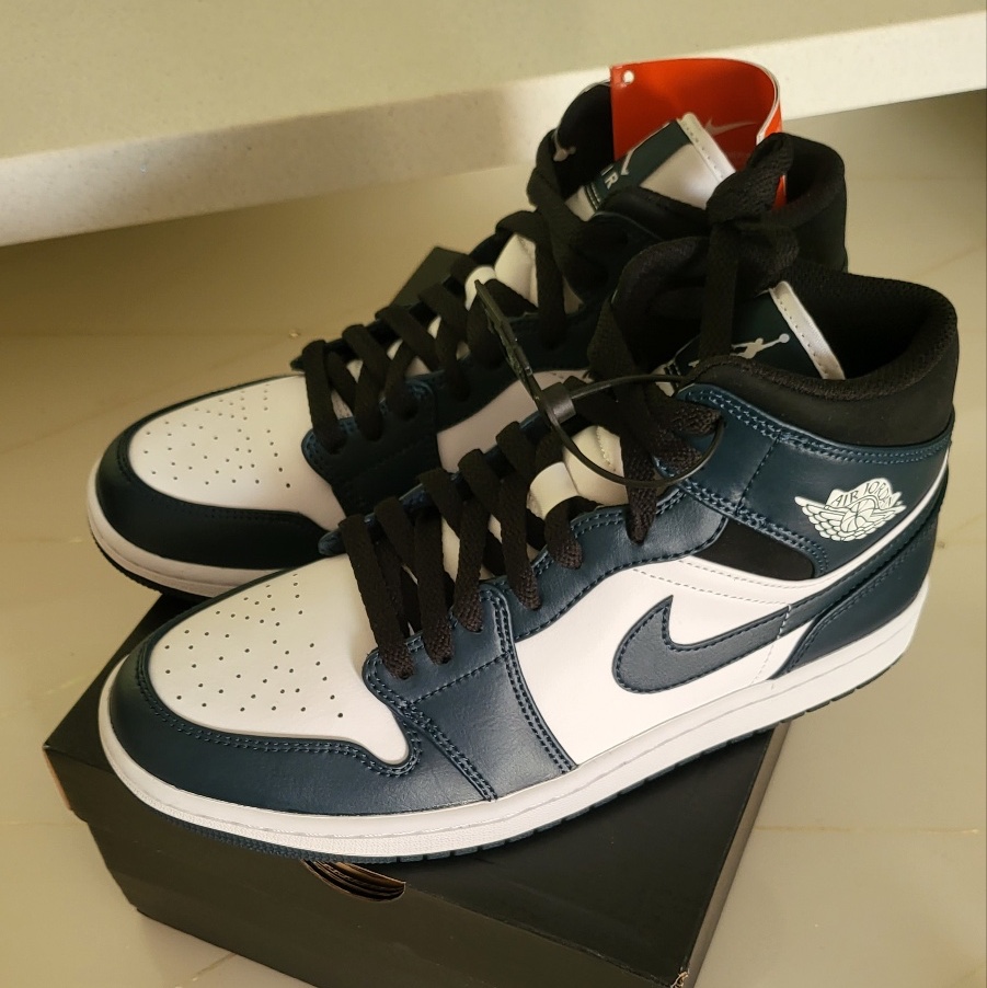 Jordan 1 Mid Dark Teal 착용 스타일