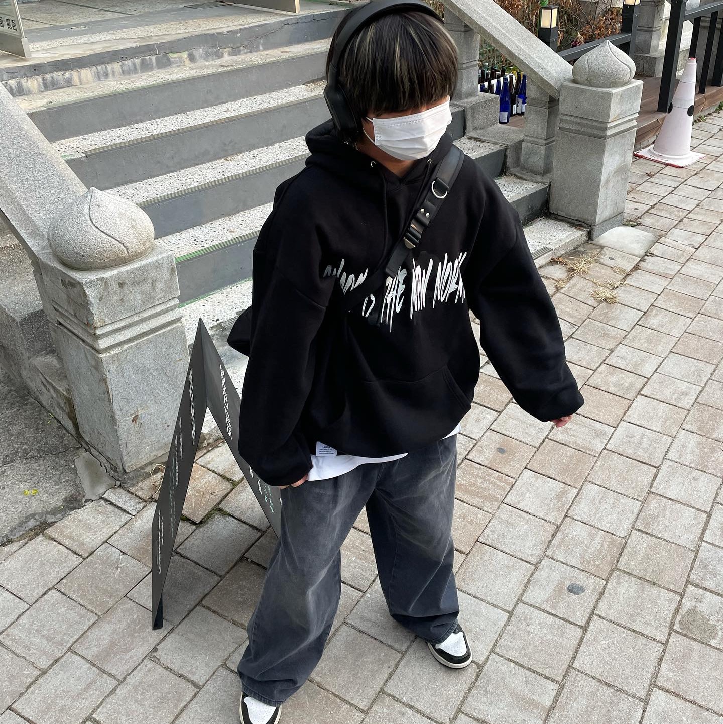 Jordan 1 Mid SE ASW Black 착용 스타일 - 3