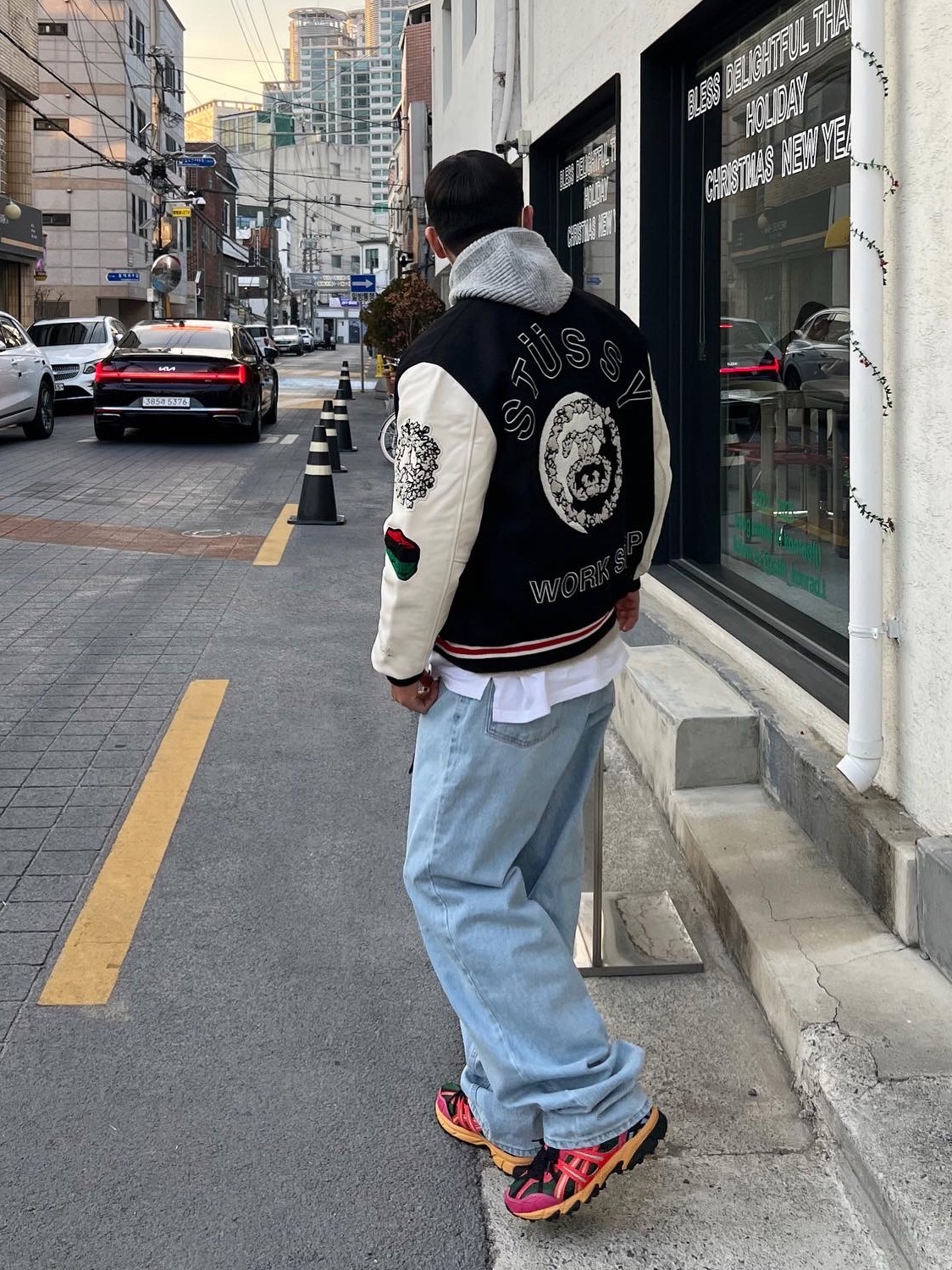 Stussy x Our Legacy x Denim Tears TTL Varsity Jacket Black, Asics x Andersson Bell Gel-Sonoma 15-50 Bright Rose Evergreen 착용 스타일 - 1