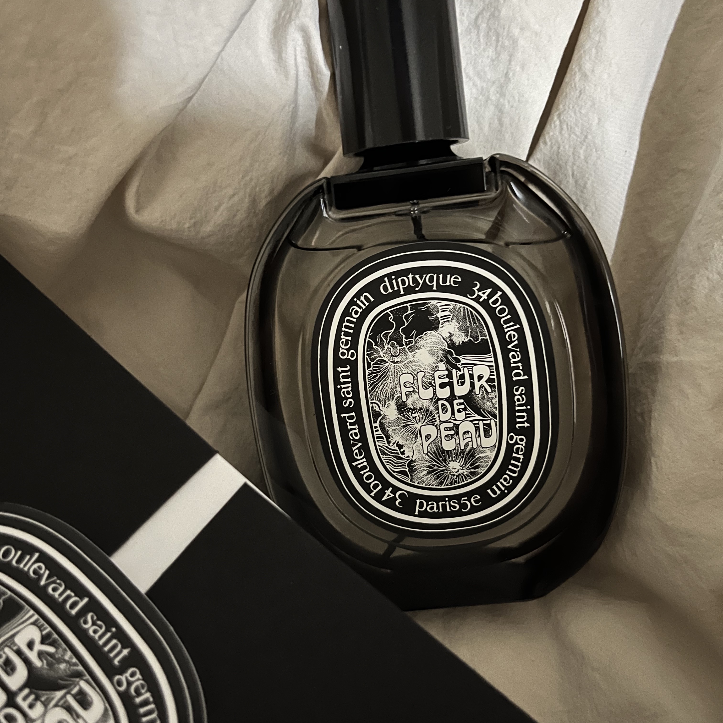 Diptyque Fleur De Peau Eau De Parfum 75ml 착용 스타일