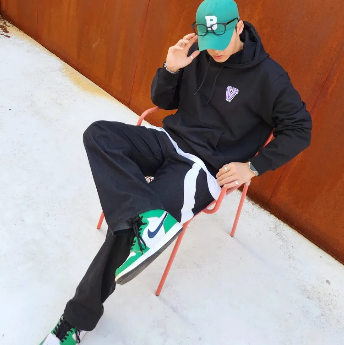 (W) Jordan 1 Retro High OG Lucky Green 착용 스타일 - 3