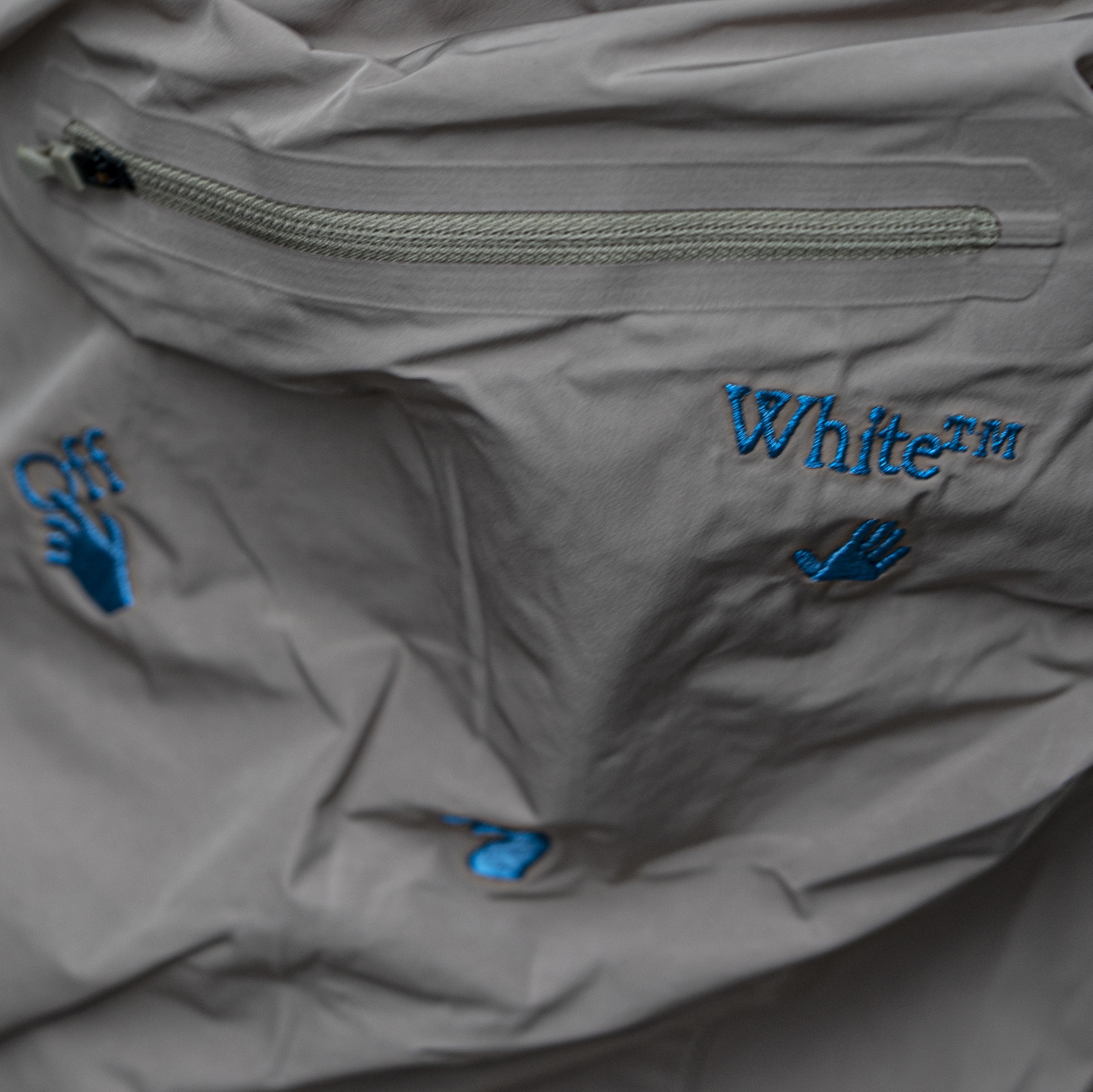 Nike x Off-White NRG Track Suit Khaki - Asia 착용 스타일 - 5