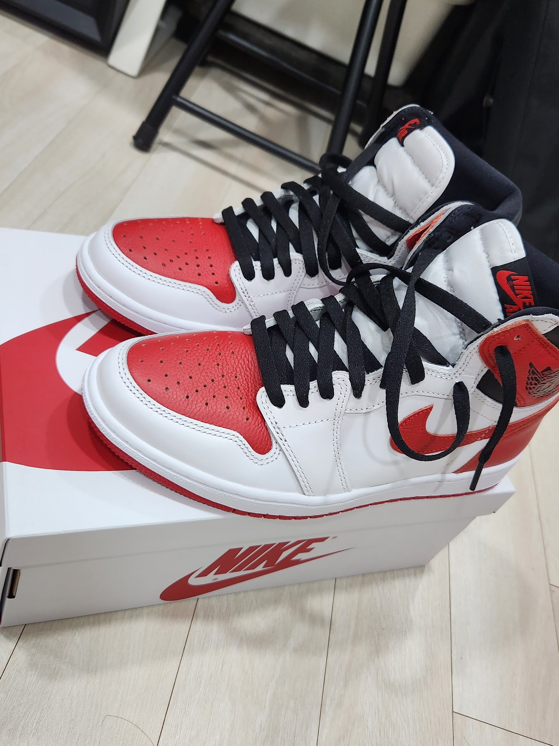 Jordan 1 Retro High OG Heritage 착용 스타일 - 1