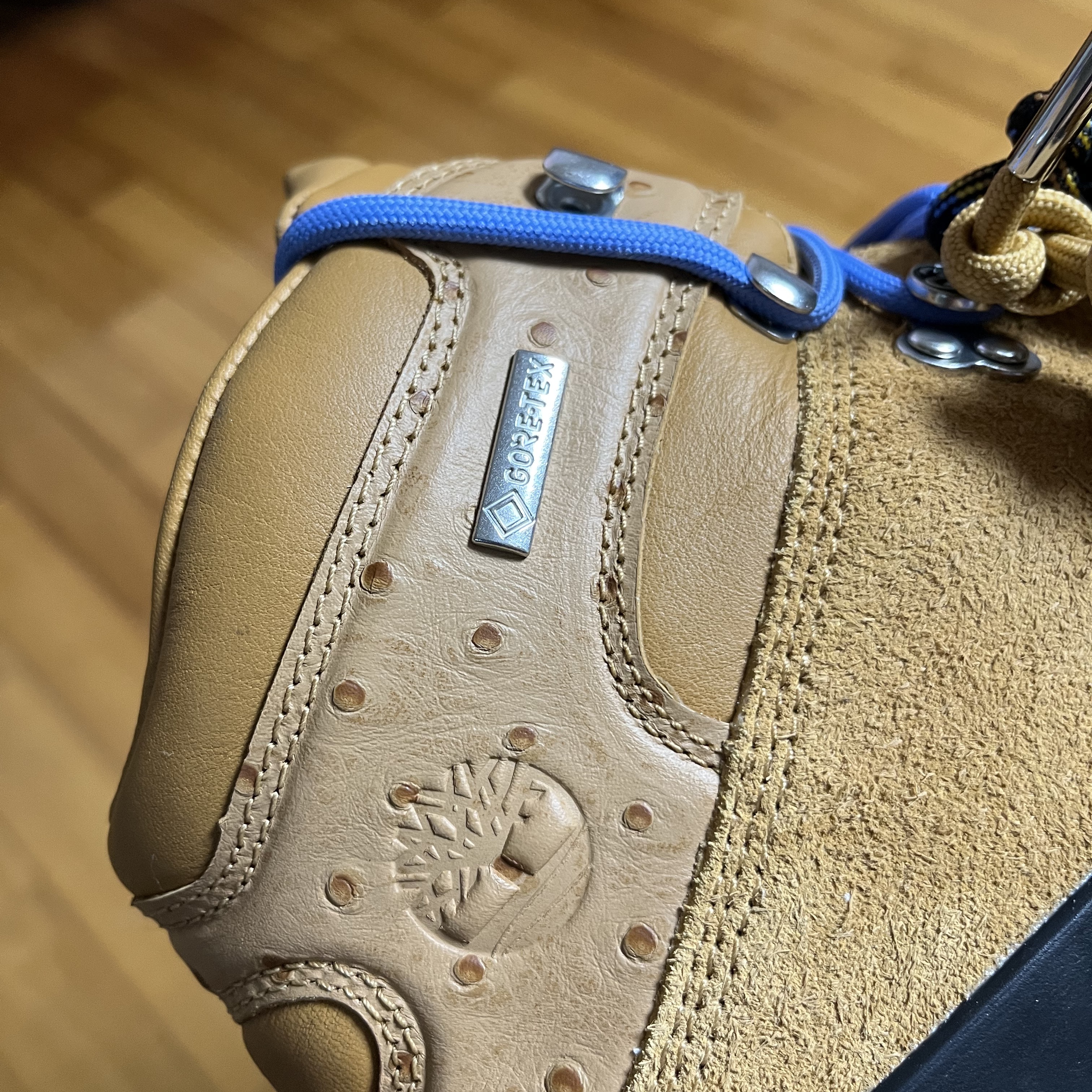 Timberland x Stussy World Hiker Boot Wheat - Medium 착용 스타일 - 4