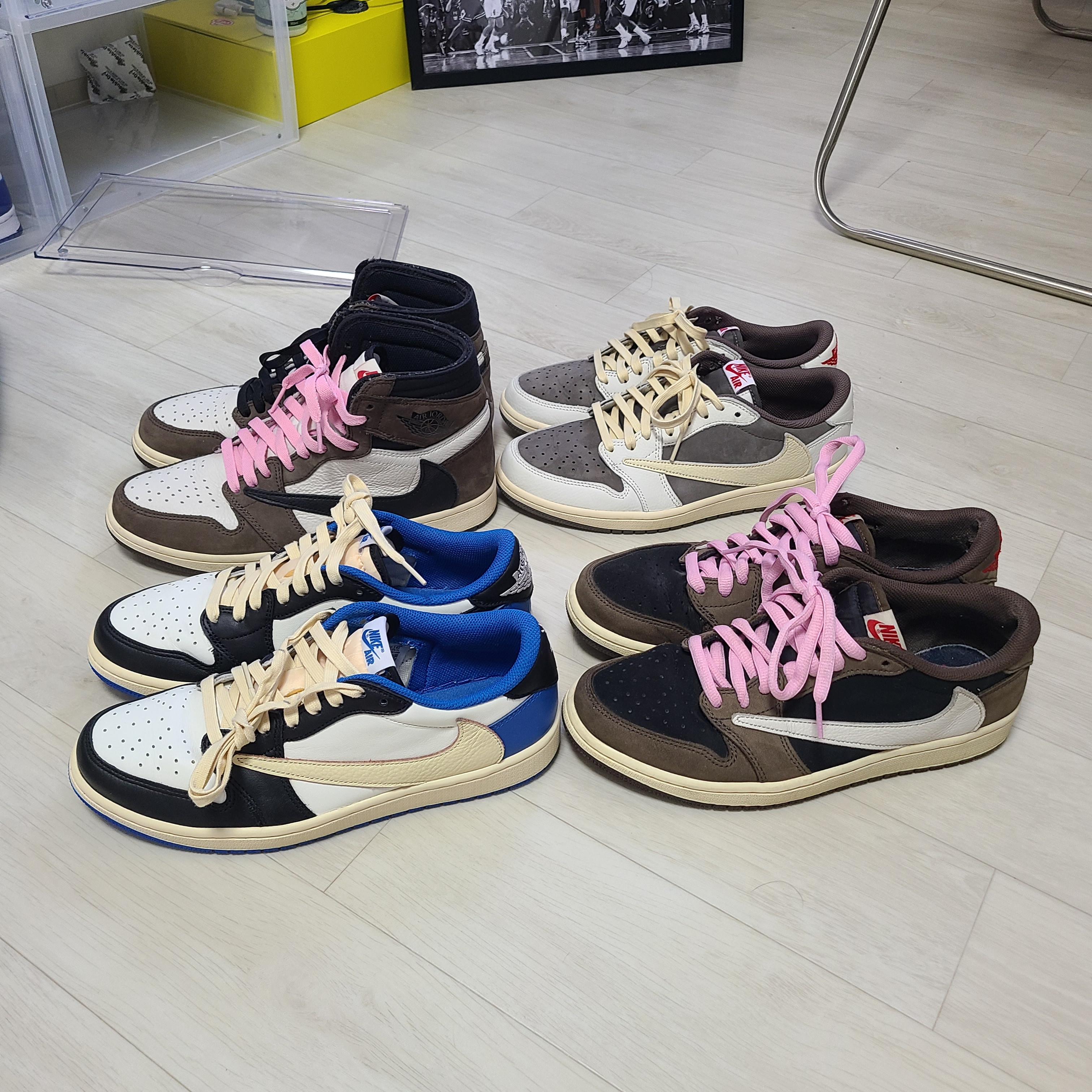 Jordan 1 x Travis Scott x Fragment Retro Low OG SP Military Blue, Jordan 1 x Travis Scott Retro Low OG SP Sail and Ridgerock 착용 스타일 - 1