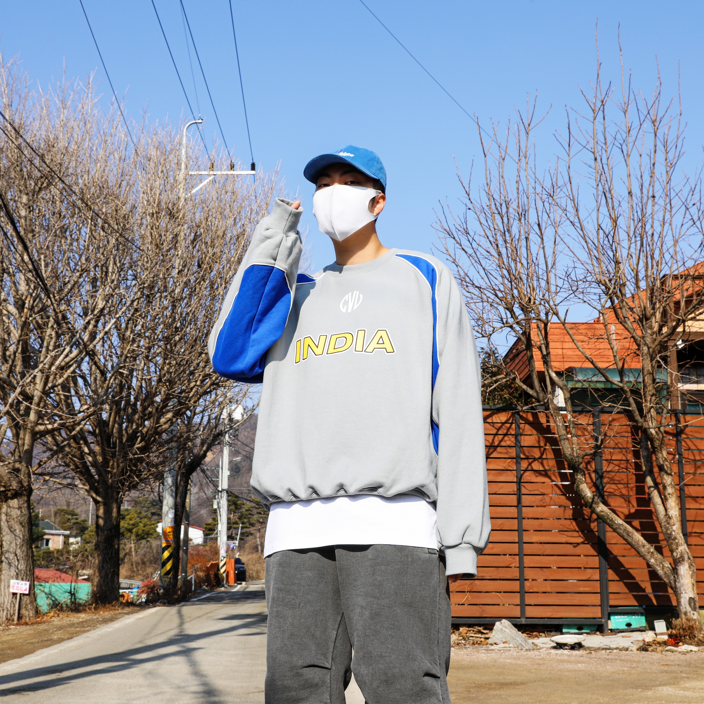 Nike x Supreme Air Force 1 Low White 착용 스타일 - 3