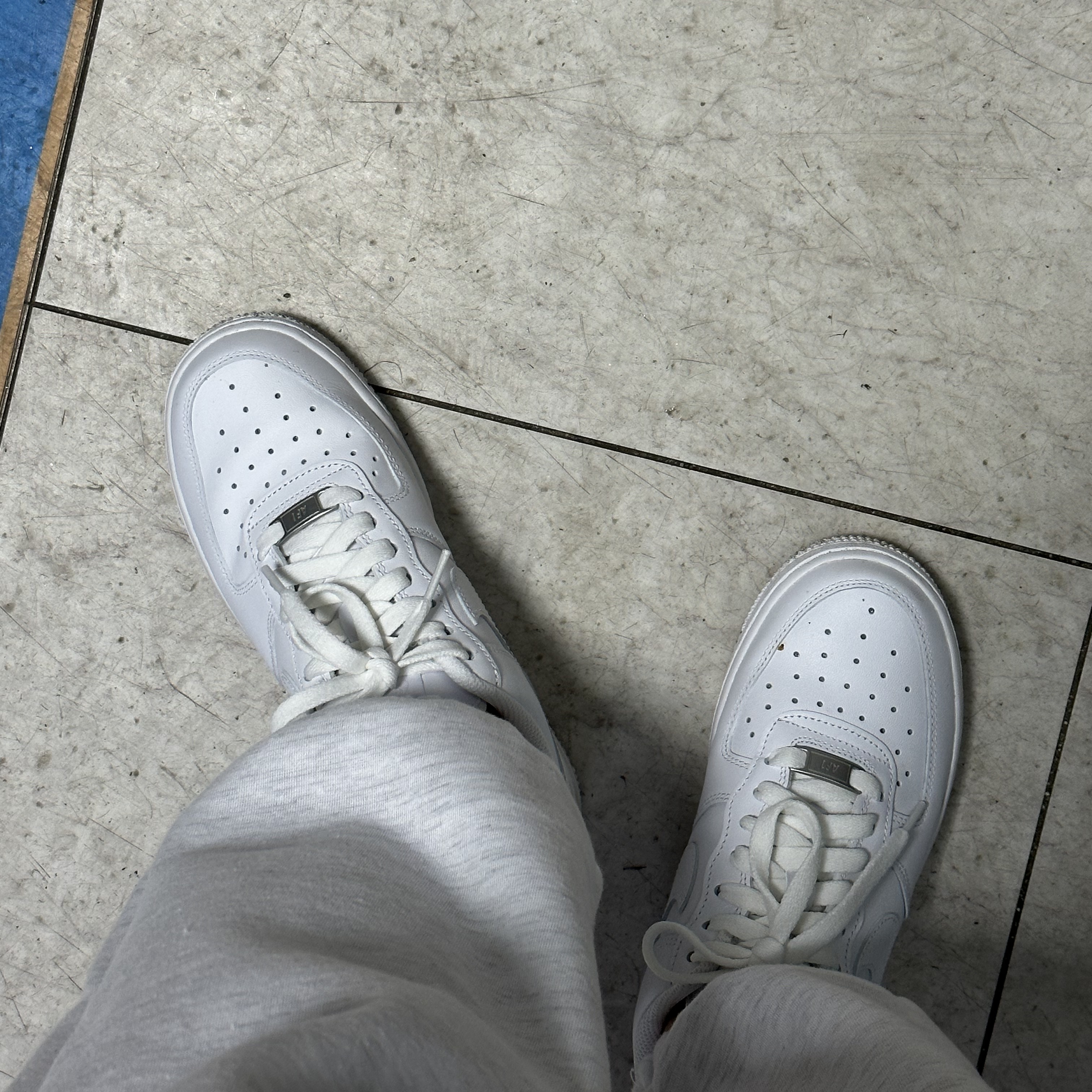 (W) Nike Air Force 1 '07 Low White 착용 스타일
