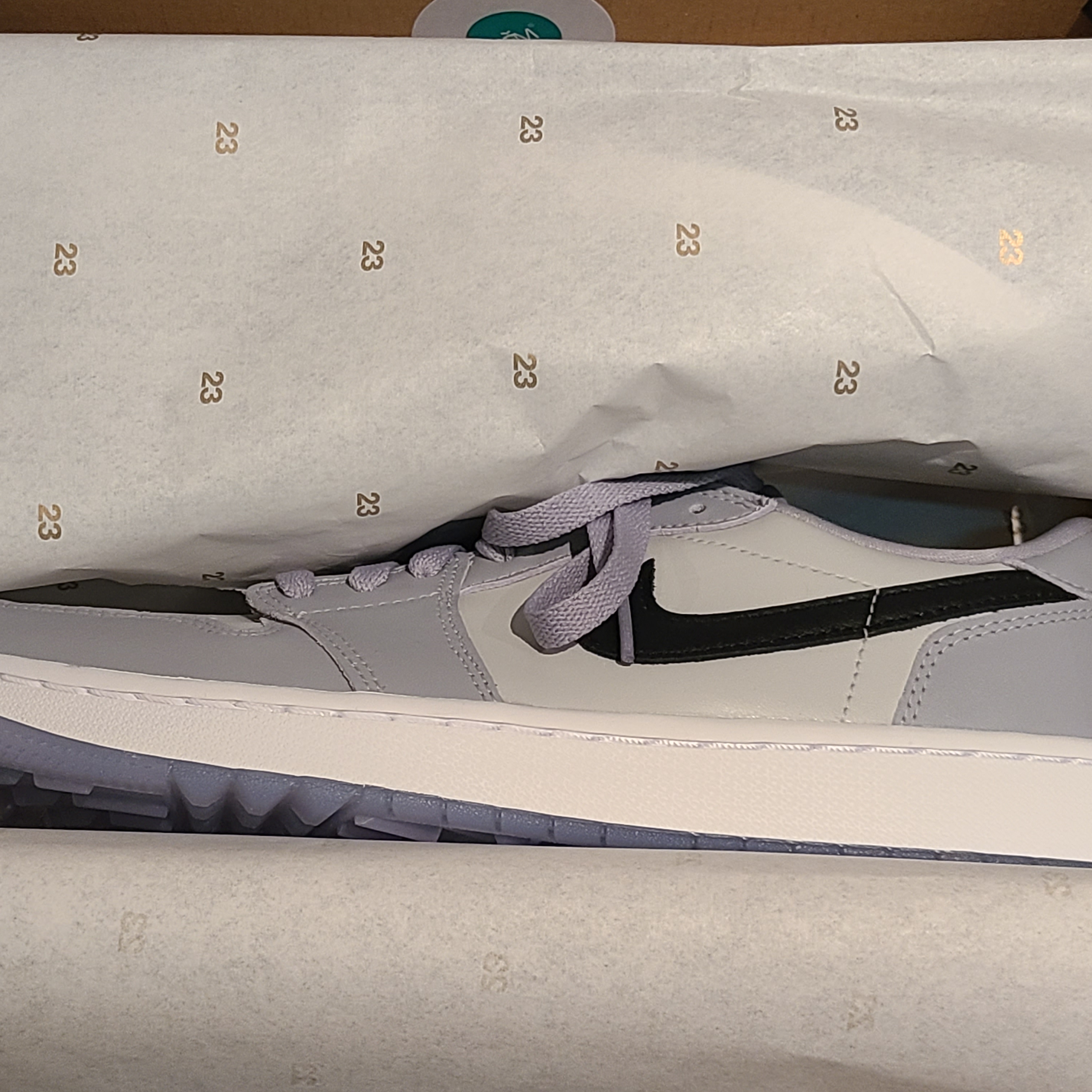 Jordan 1 Low Golf Wolf Grey 착용 스타일 - 1
