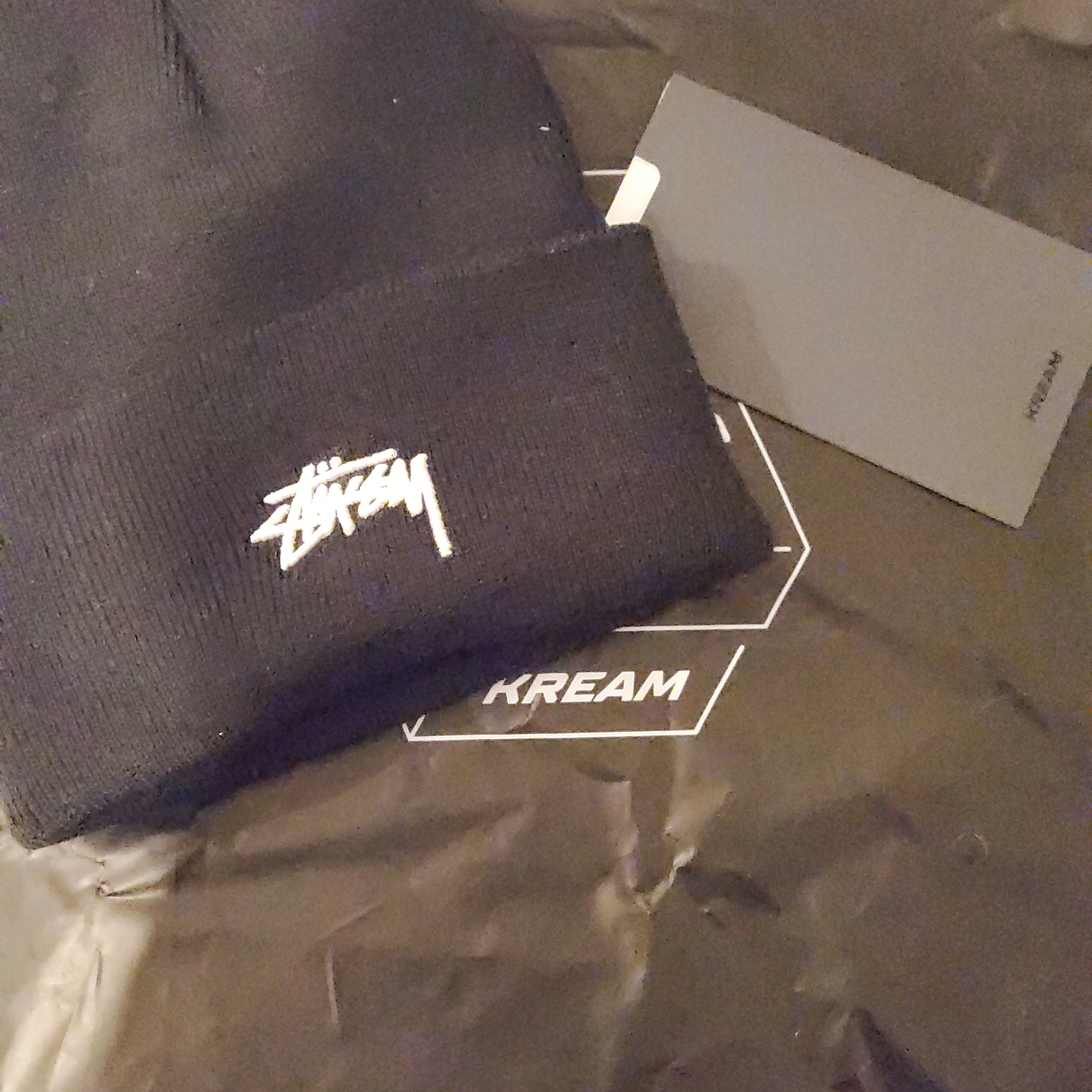 Nike x Stussy NRG Cuffed Beanie Black 착용 스타일
