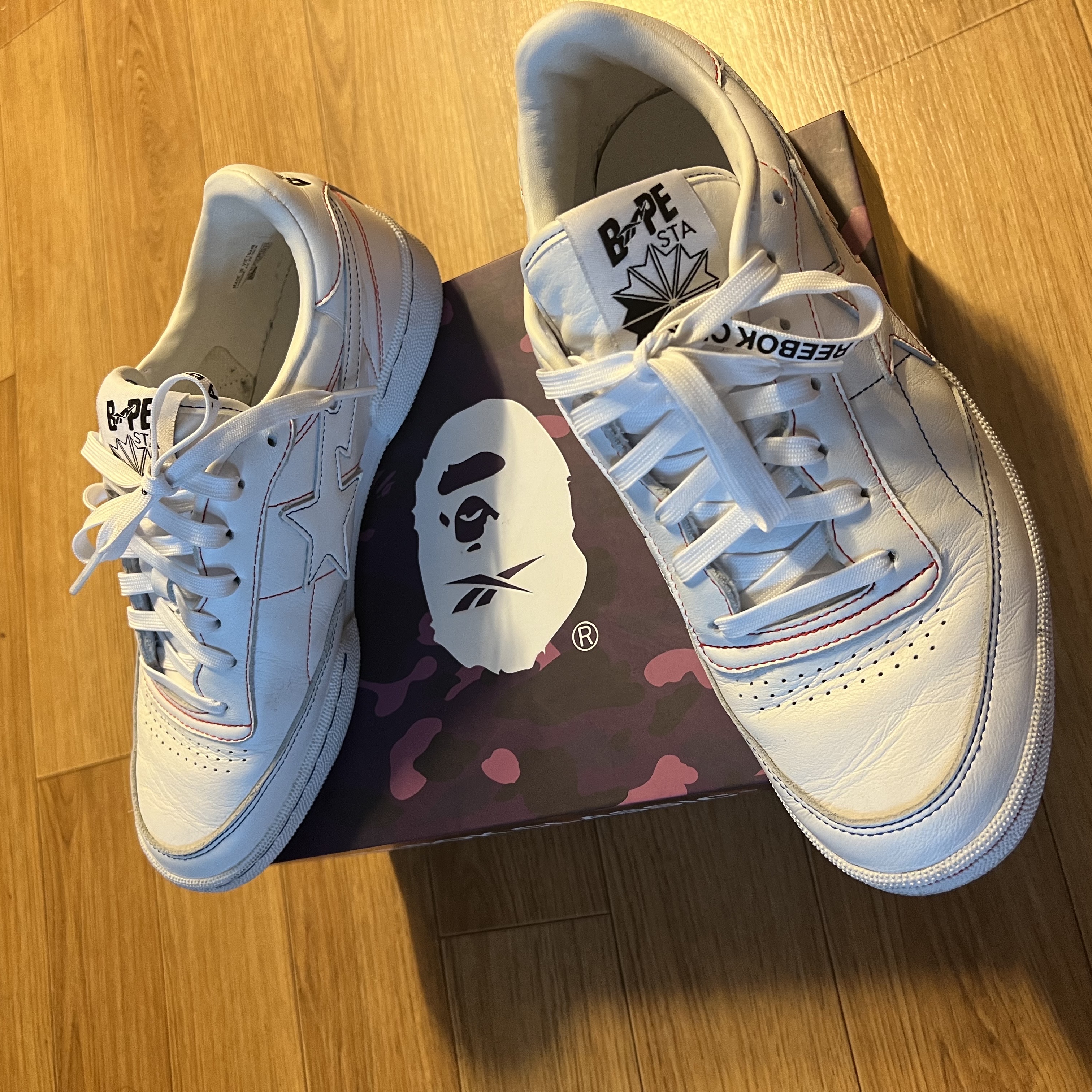Reebok x BAPE Club C 85 White Contrast Stitch 착용 스타일 - 3